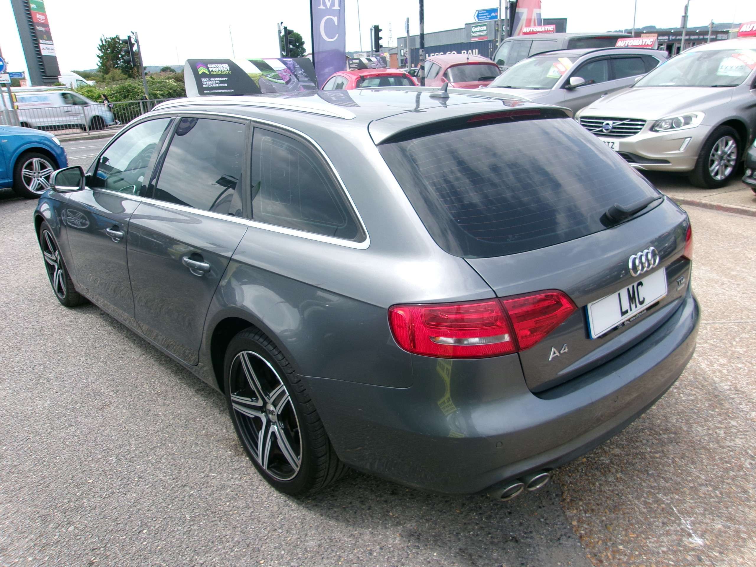 A 2015 AUDI A4 AVANT 2.0 TDI ultra SE Technik Estate 5dr Diesel Manual Euro 6 (s/s) (163 ps) A 2015 AUDI A4 AVANT 2.0 TDI ultra SE Technik Estate 5dr Diesel Manual Euro 6 (s/s) (163 ps)