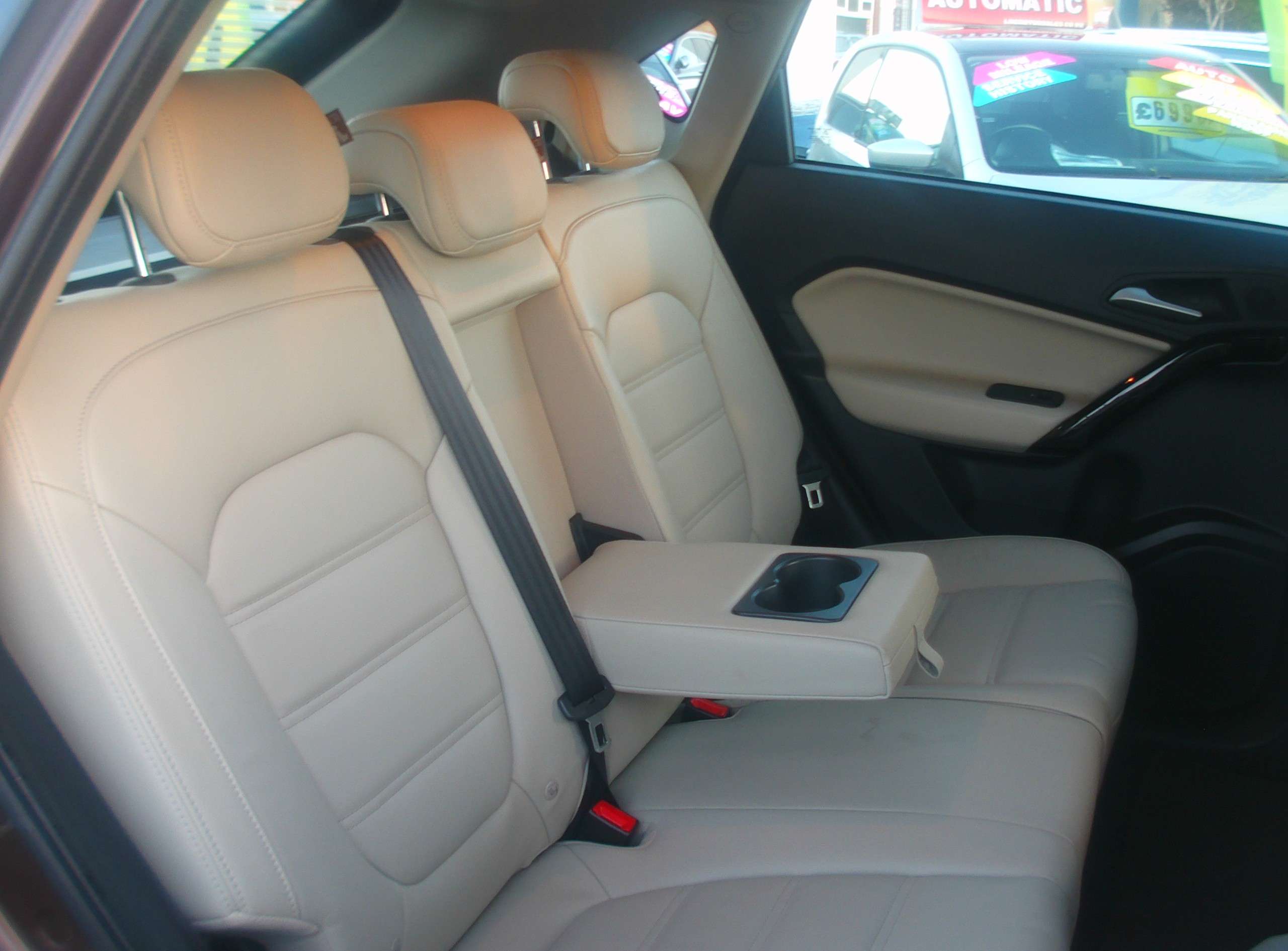 2016 MG GS 2016 MG GS