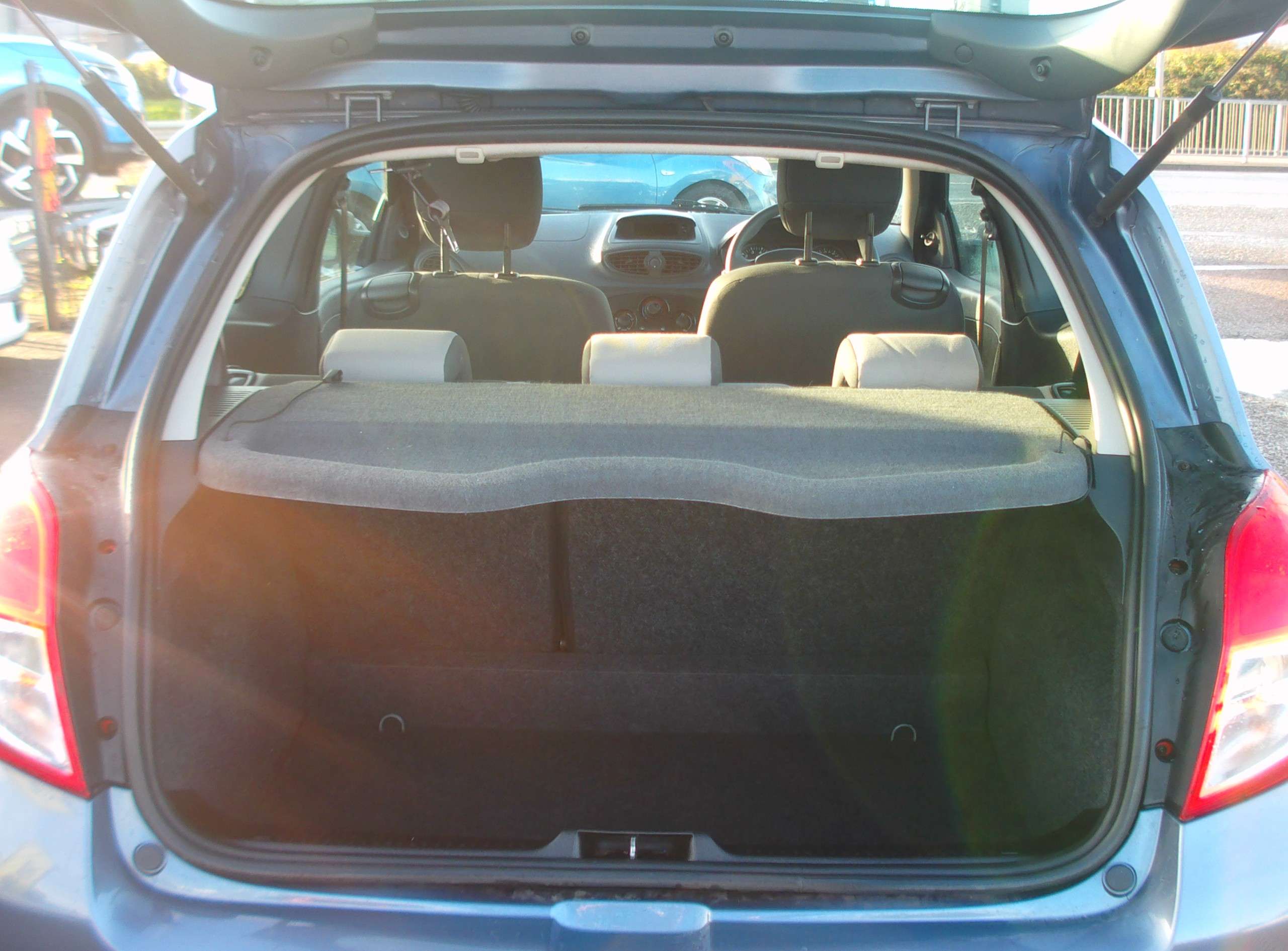 2009 RENAULT CLIO 2009 RENAULT CLIO