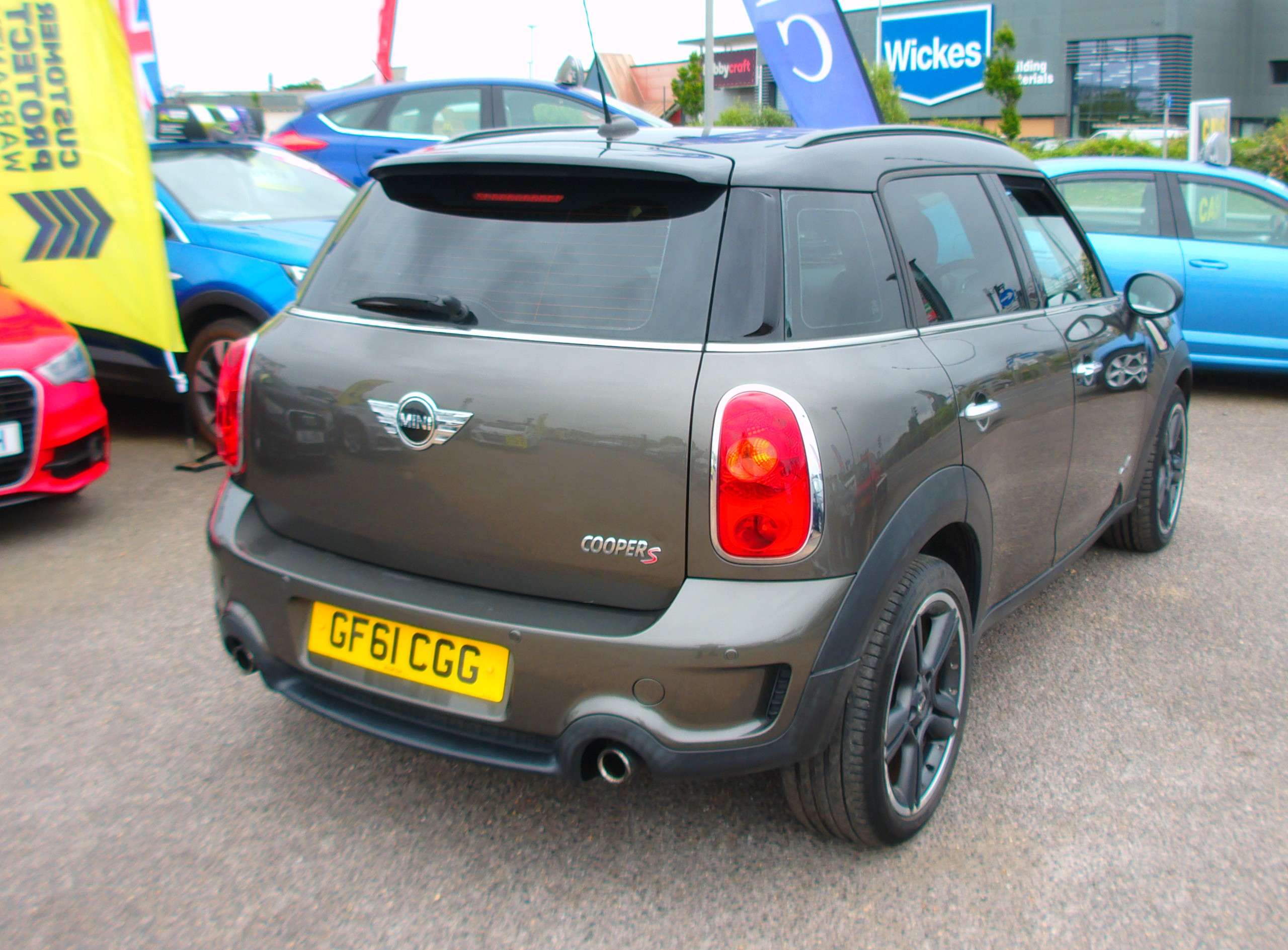 2011 MINI COUNTRYMAN 2011 MINI COUNTRYMAN