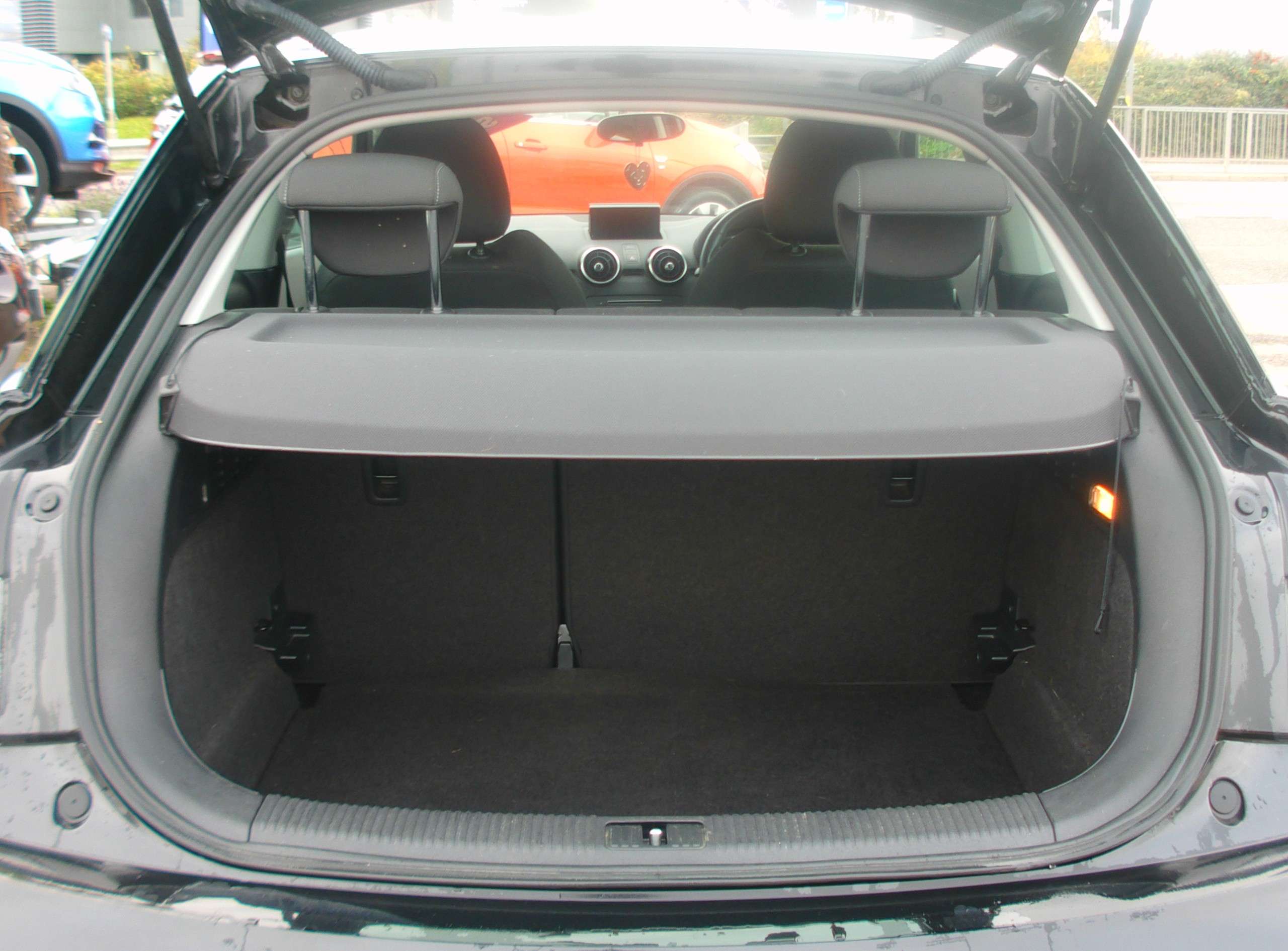 2016 AUDI A1 2016 AUDI A1