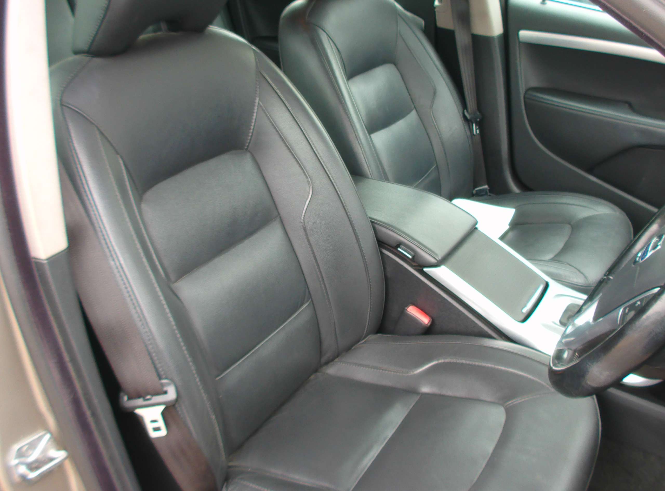 2014 VOLVO V70 2014 VOLVO V70