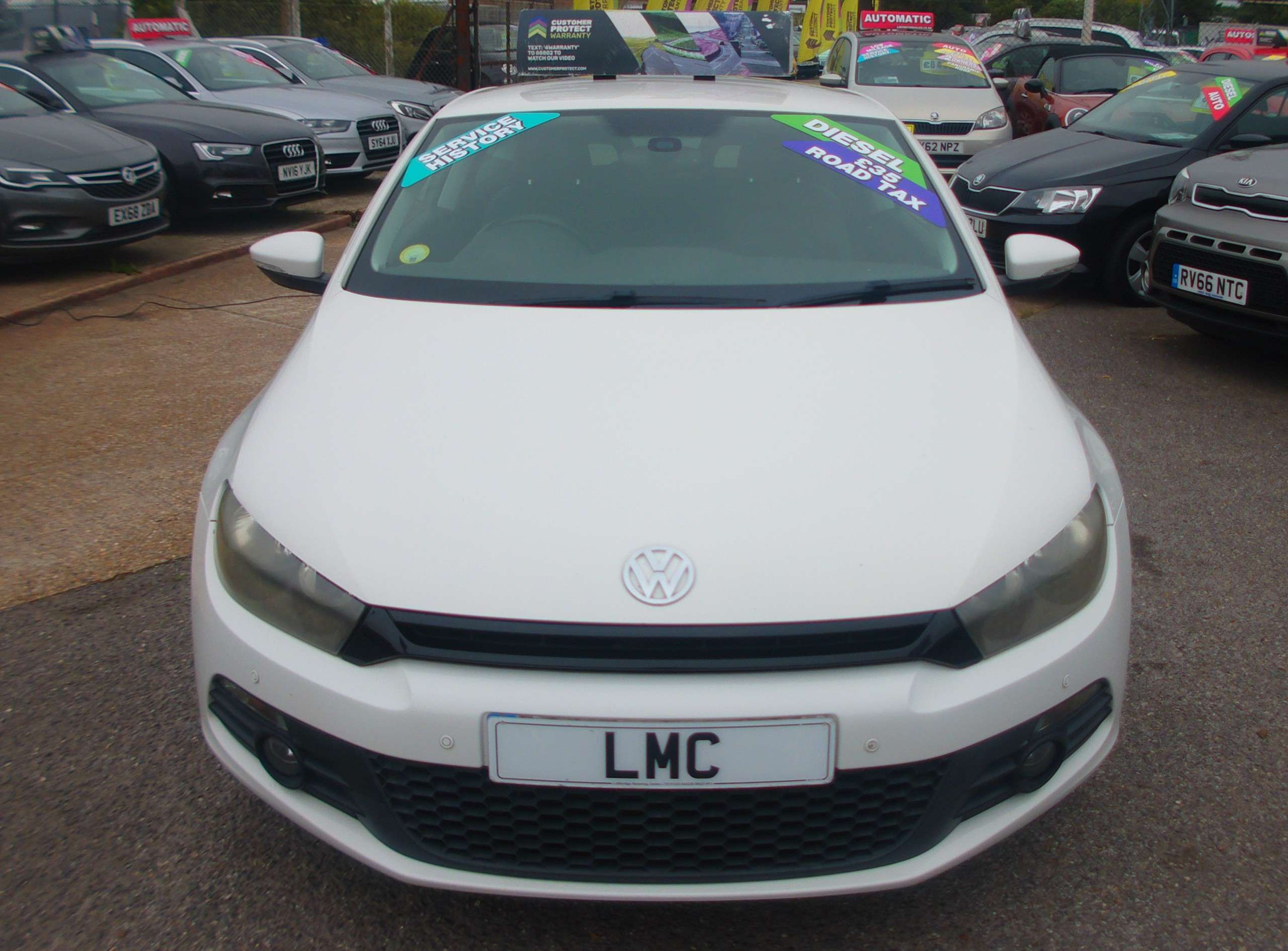 A 2011 VOLKSWAGEN SCIROCCO 2.0 TDI BlueMotion Tech GT Hatchback 3dr Diesel Manual (s/s) (140 ps) A 2011 VOLKSWAGEN SCIROCCO 2.0 TDI BlueMotion Tech GT Hatchback 3dr Diesel Manual (s/s) (140 ps)