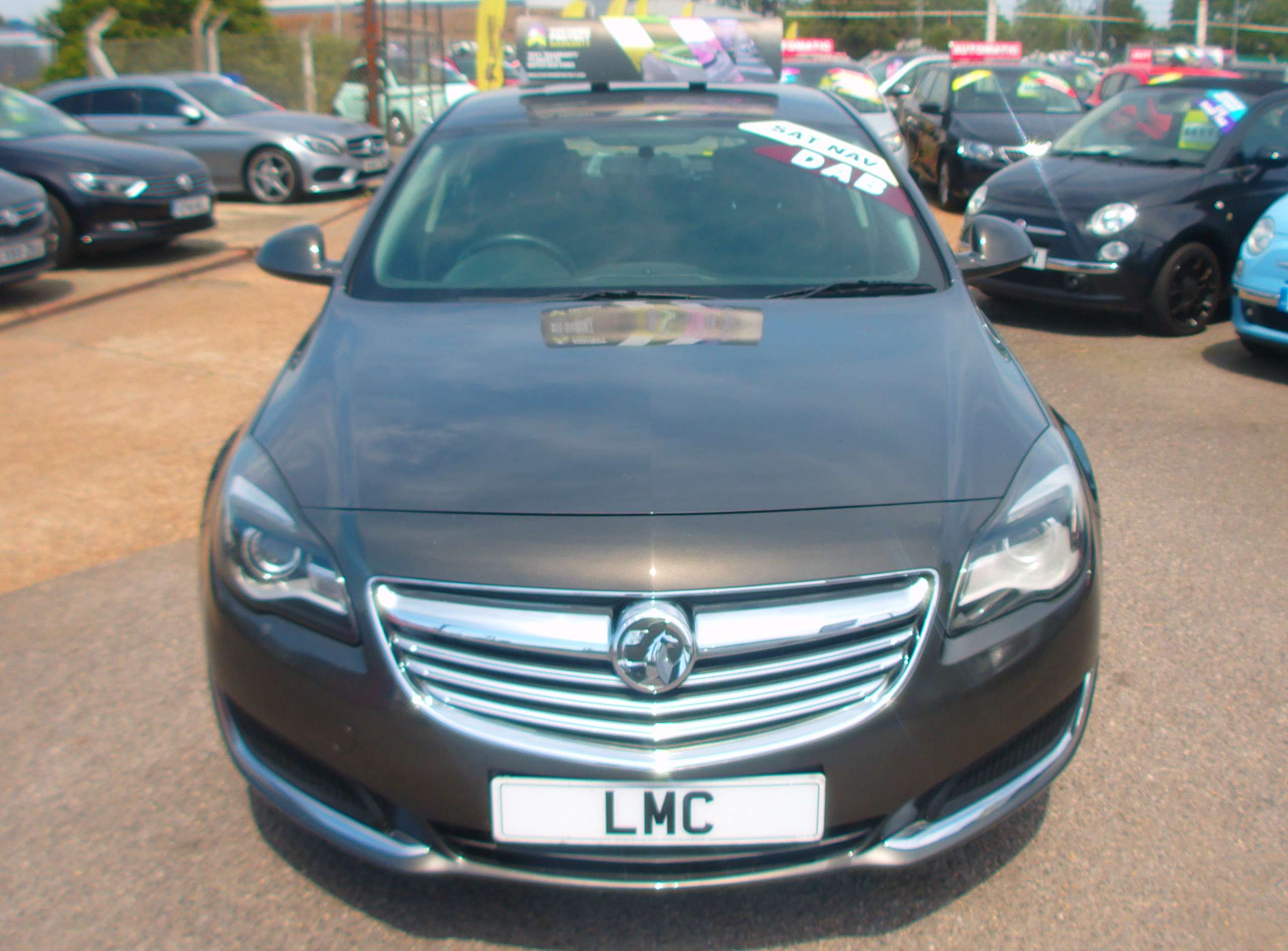 A 2013 VAUXHALL INSIGNIA 1.8 16V Design Nav Hatchback 5dr Petrol Manual (140 ps) A 2013 VAUXHALL INSIGNIA 1.8 16V Design Nav Hatchback 5dr Petrol Manual (140 ps)