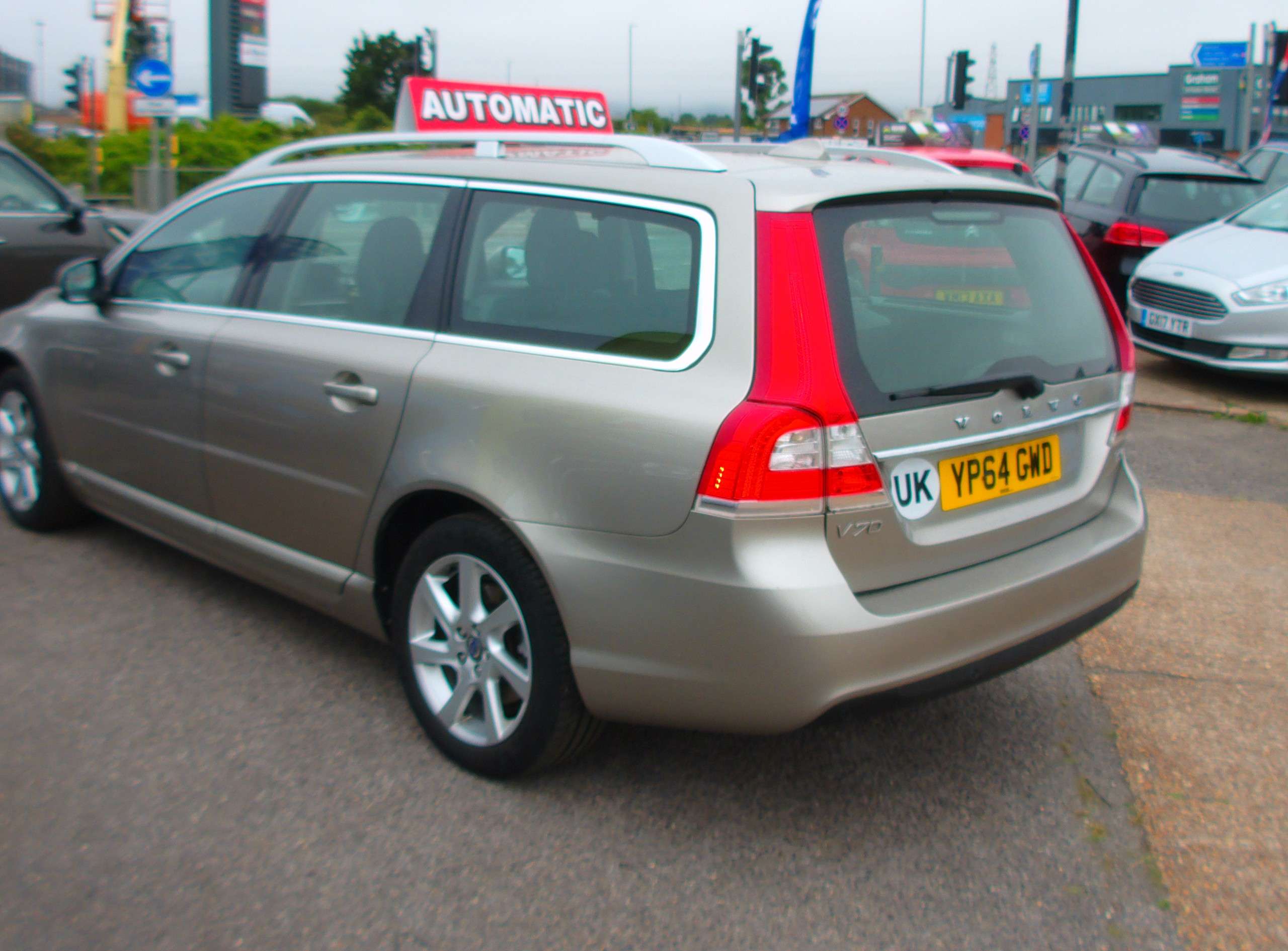 2014 VOLVO V70 2014 VOLVO V70