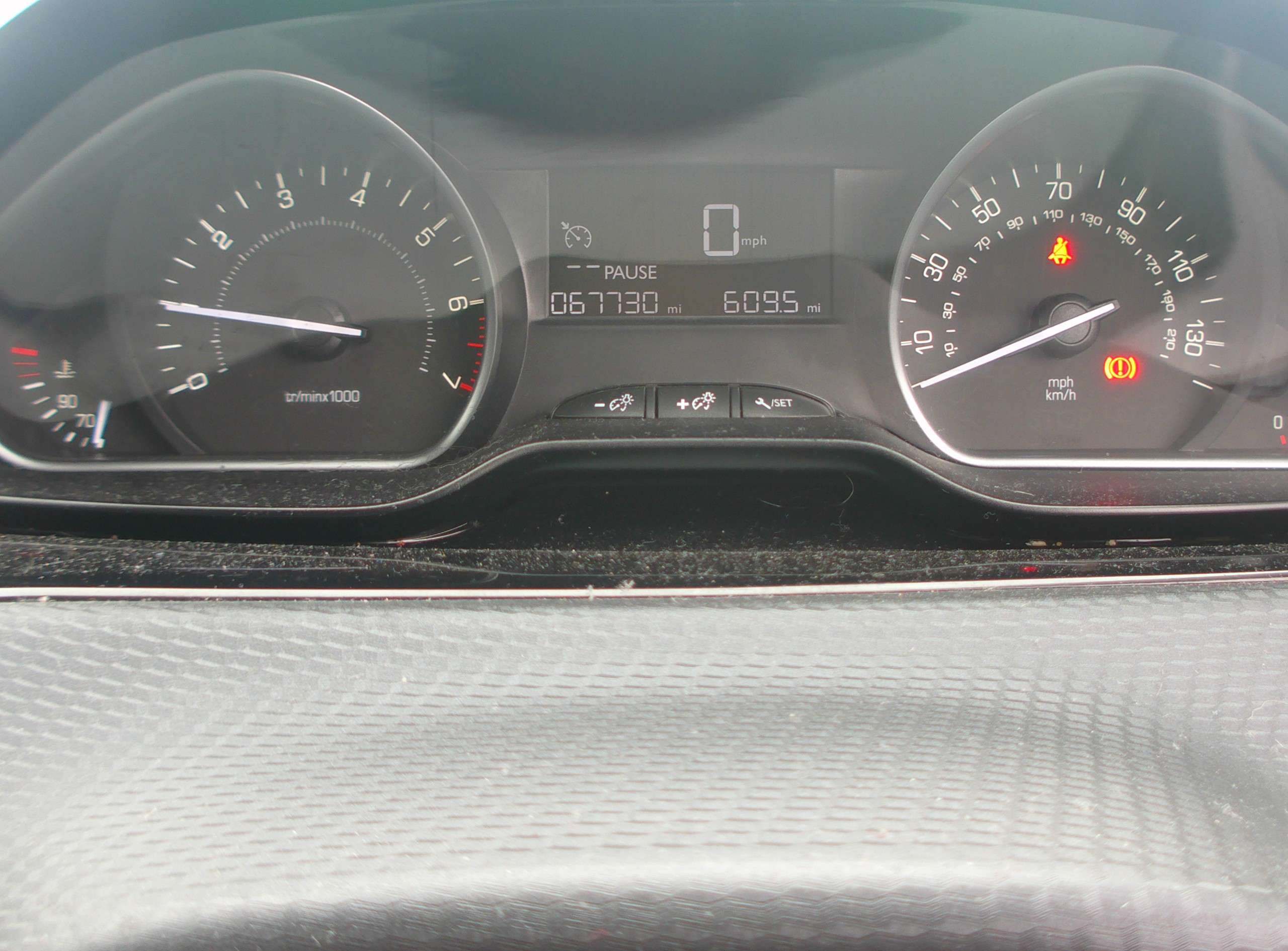 2016 PEUGEOT 208 2016 PEUGEOT 208