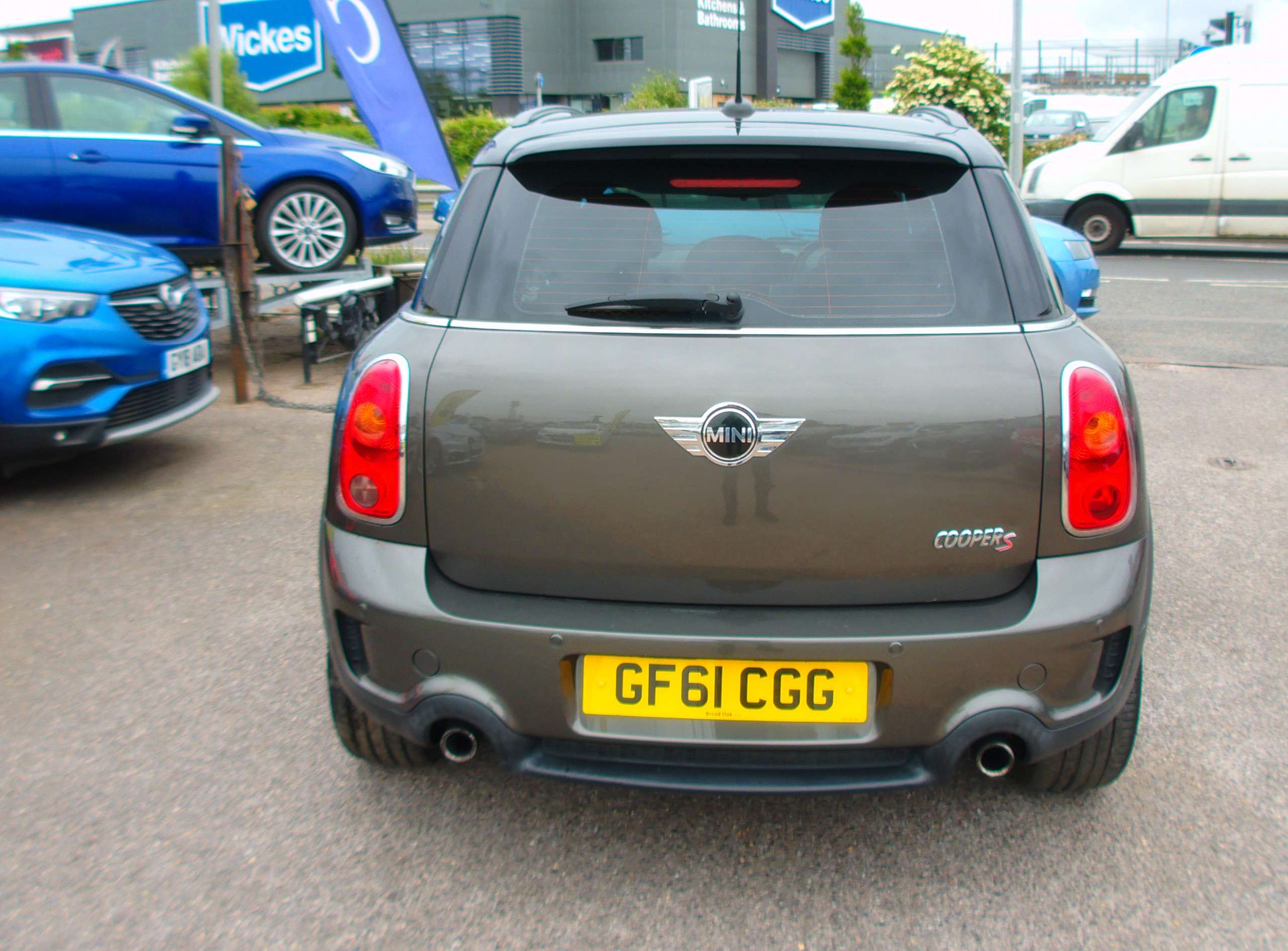 2011 MINI COUNTRYMAN 2011 MINI COUNTRYMAN