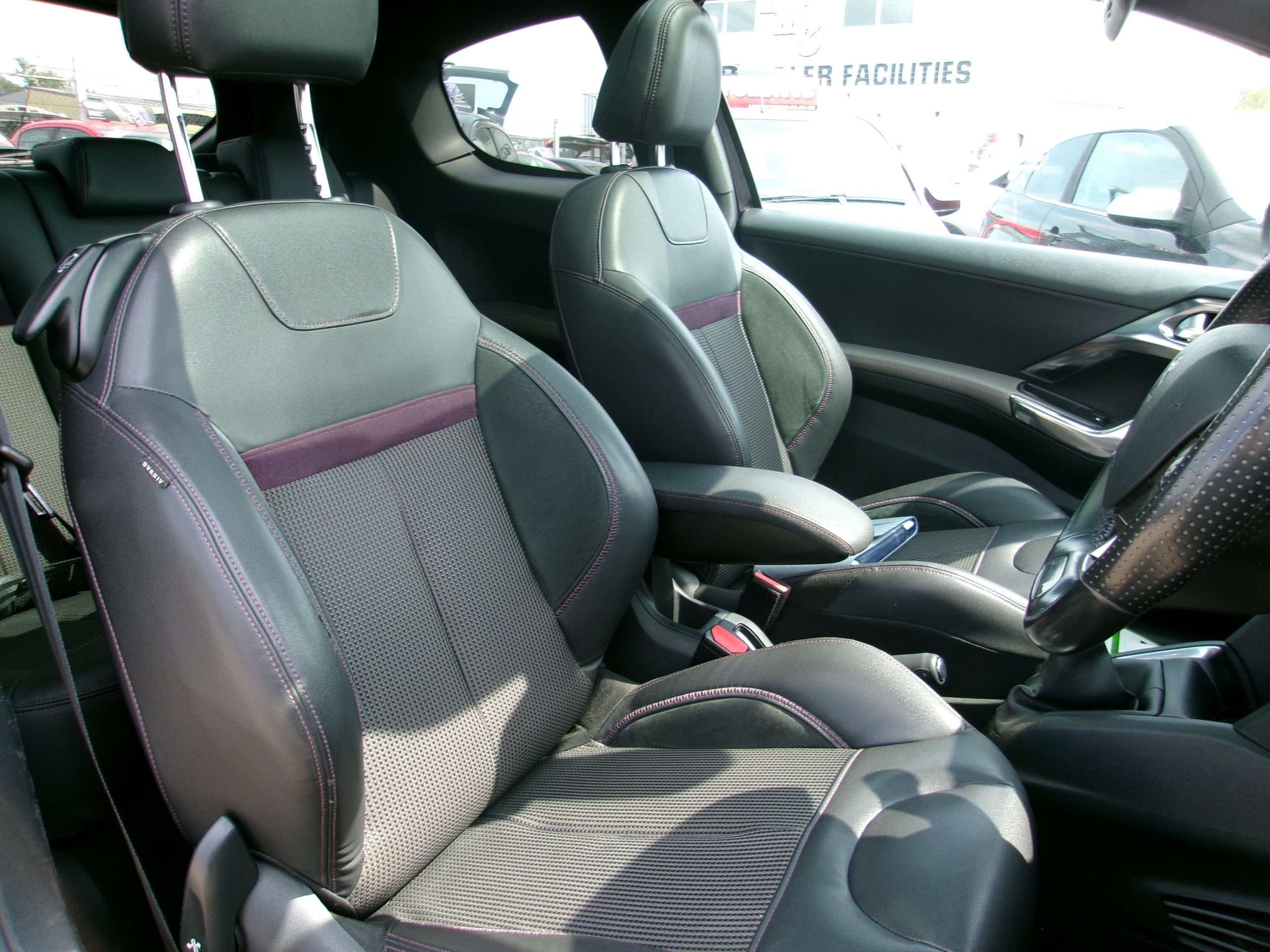 2015 PEUGEOT 208 2015 PEUGEOT 208