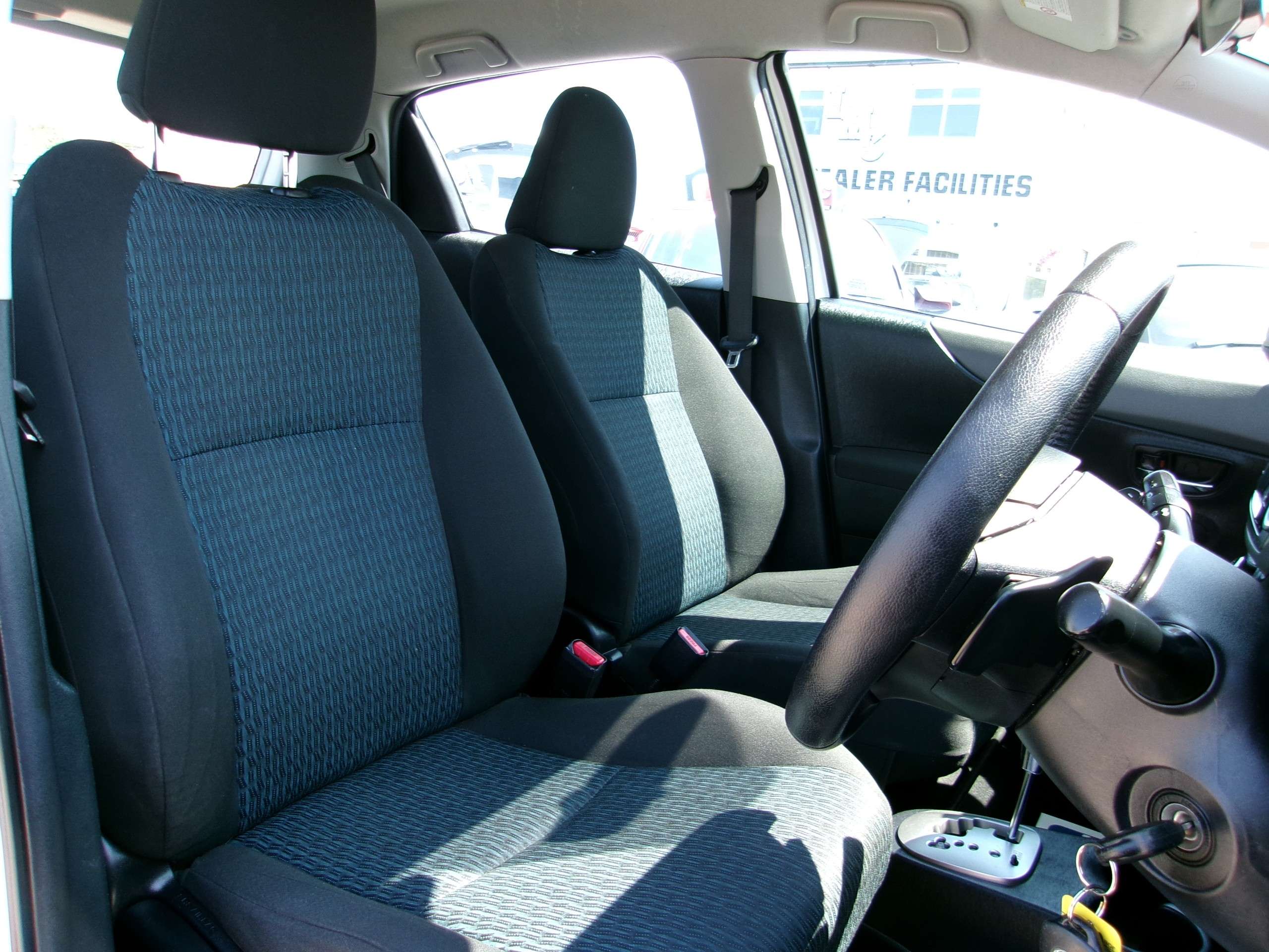 2012 TOYOTA YARIS 2012 TOYOTA YARIS