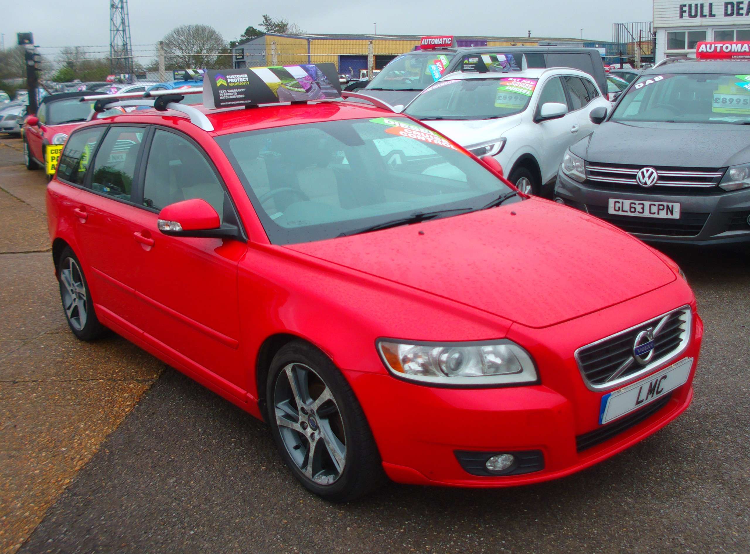 A 2011 VOLVO V50 1.6D DRIVe SE Lux Edition Estate 5dr Diesel Manual Euro 5 (s/s) (115 ps) A 2011 VOLVO V50 1.6D DRIVe SE Lux Edition Estate 5dr Diesel Manual Euro 5 (s/s) (115 ps)