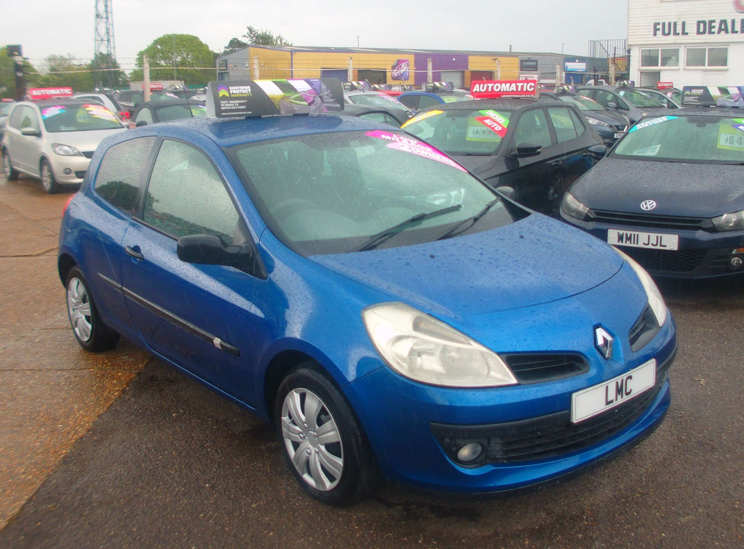 A 2009 RENAULT CLIO 1.2 16v Extreme Hatchback 3dr Petrol Manual (75 bhp) A 2009 RENAULT CLIO 1.2 16v Extreme Hatchback 3dr Petrol Manual (75 bhp)