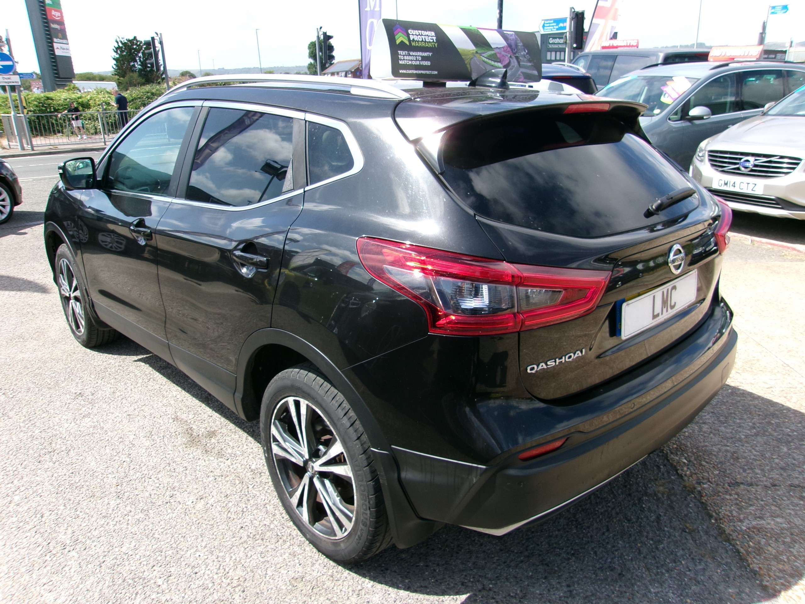 A 2017 NISSAN QASHQAI 1.5 dCi N-Connecta SUV 5dr Diesel Manual Euro 6 (s/s) (110 ps) A 2017 NISSAN QASHQAI 1.5 dCi N-Connecta SUV 5dr Diesel Manual Euro 6 (s/s) (110 ps)