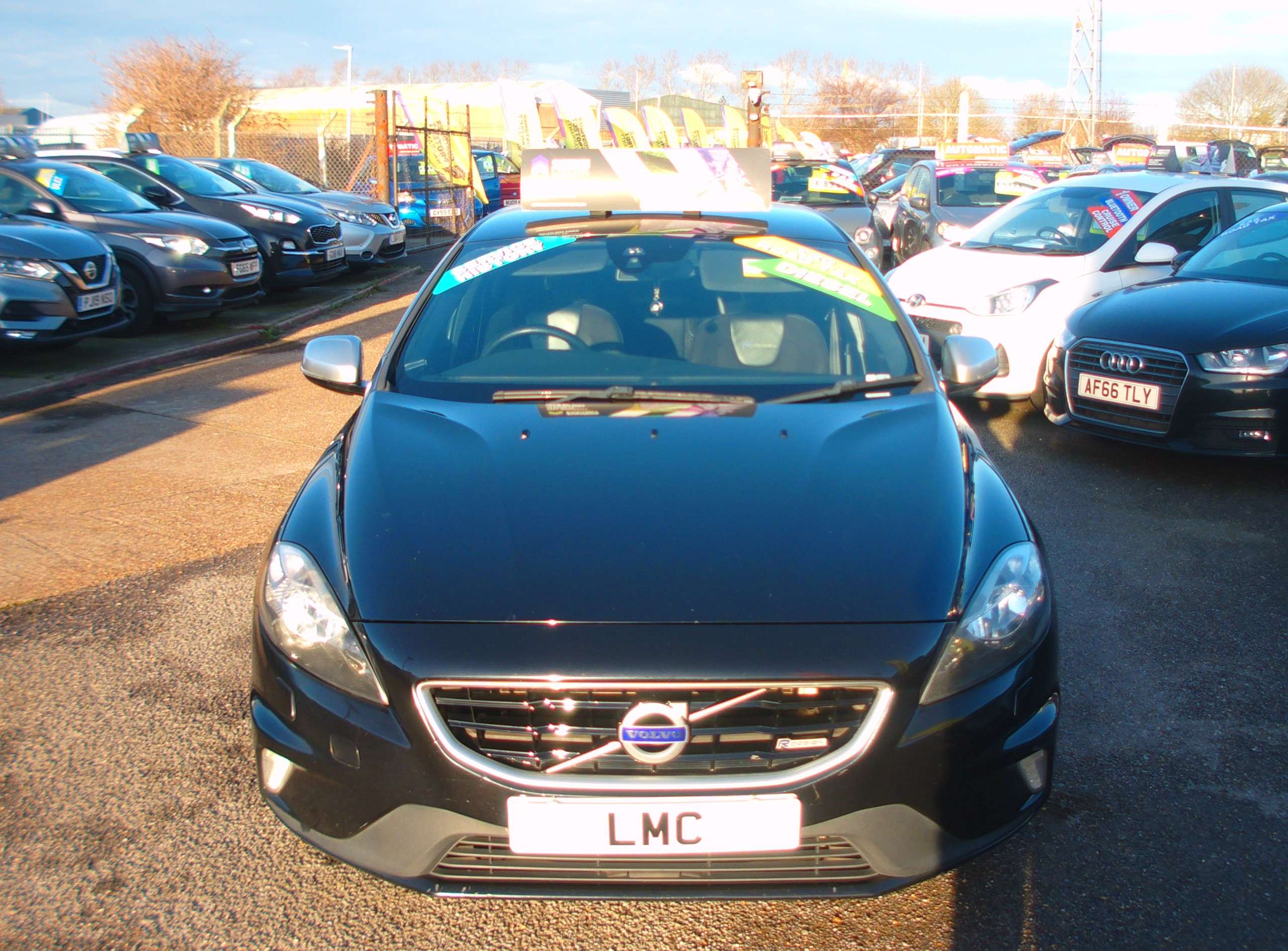 A 2013 VOLVO V40 1.6 D2 R-Design Hatchback 5dr Diesel Manual (s/s) A 2013 VOLVO V40 1.6 D2 R-Design Hatchback 5dr Diesel Manual (s/s)