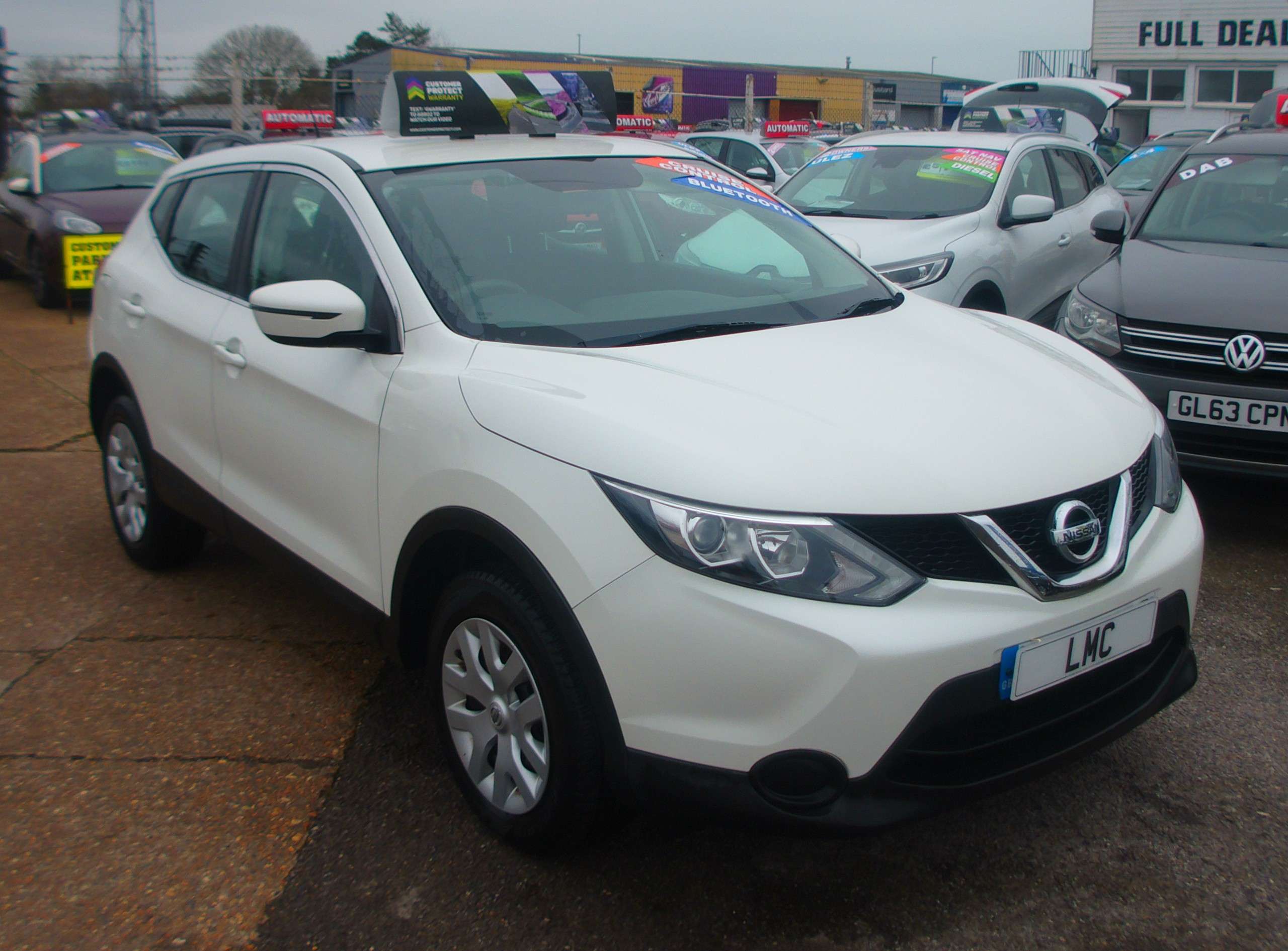 A 2016 NISSAN QASHQAI 1.2 DIG-T Visia SUV 5dr Petrol Manual Euro 6 (s/s) A 2016 NISSAN QASHQAI 1.2 DIG-T Visia SUV 5dr Petrol Manual Euro 6 (s/s)