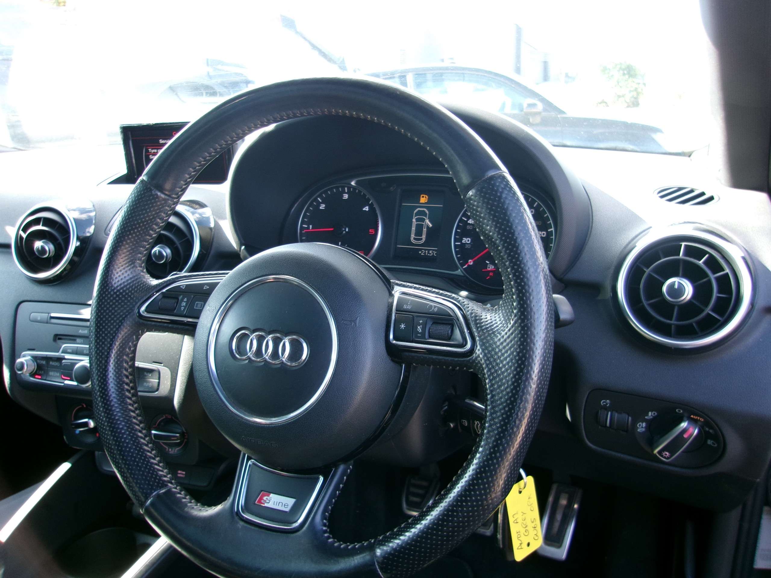 2015 AUDI A1 2015 AUDI A1