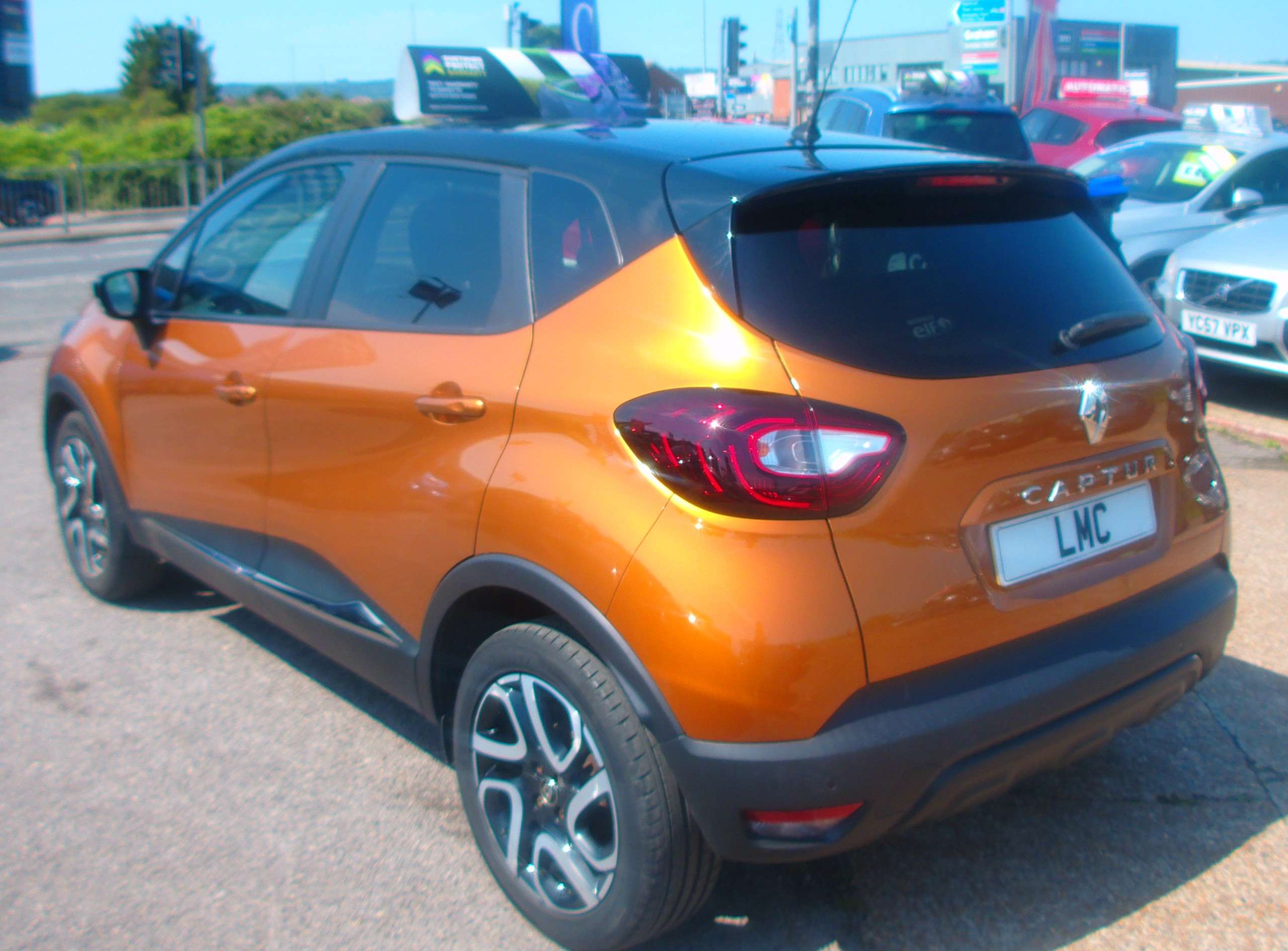 A 2019 RENAULT CAPTUR 0.9 TCe ENERGY Iconic SUV 5dr Petrol Manual Euro 6 (s/s) (90 ps) A 2019 RENAULT CAPTUR 0.9 TCe ENERGY Iconic SUV 5dr Petrol Manual Euro 6 (s/s) (90 ps)
