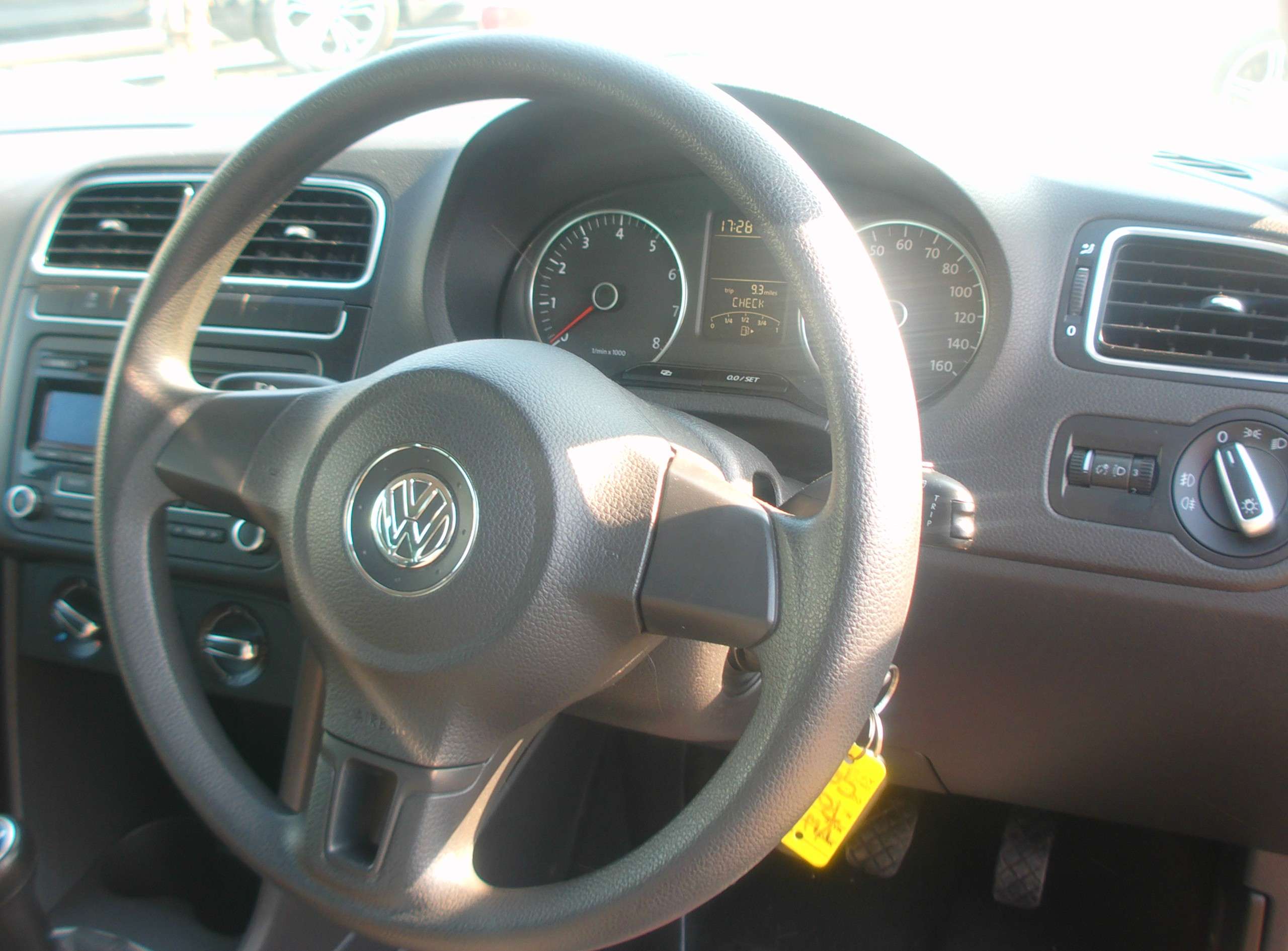 2011 VOLKSWAGEN POLO 2011 VOLKSWAGEN POLO