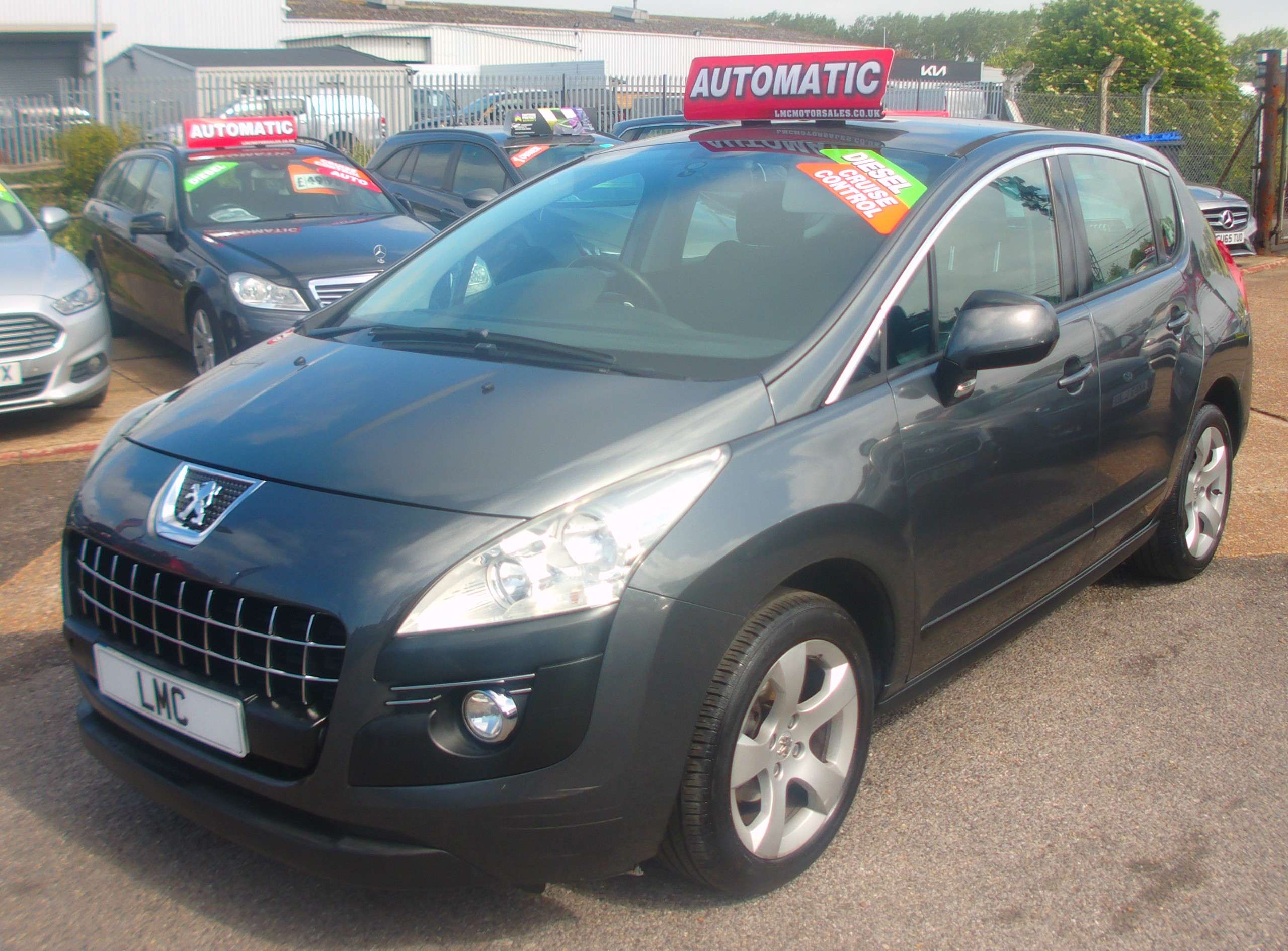 A 2010 PEUGEOT 3008 1.6 HDi Sport SUV 5dr Diesel EGC (110 bhp) A 2010 PEUGEOT 3008 1.6 HDi Sport SUV 5dr Diesel EGC (110 bhp)
