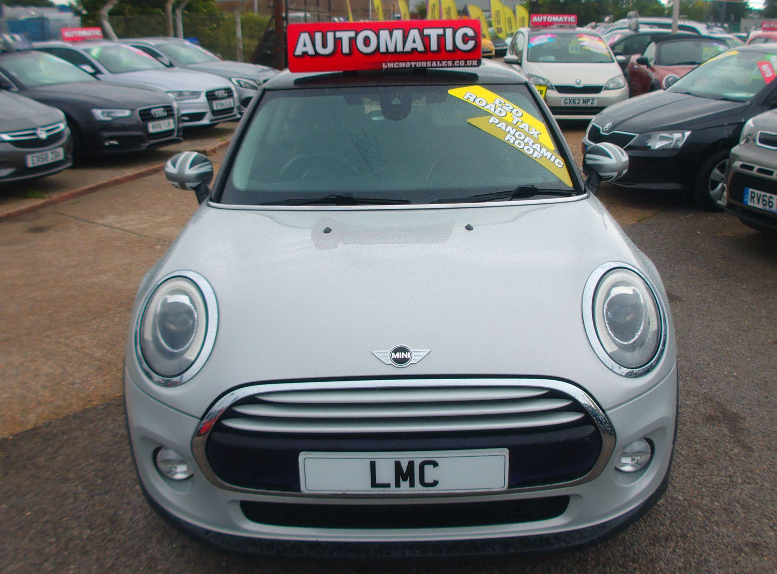 A 2015 MINI HATCH 1.5 Cooper Hatchback 3dr Petrol Auto Euro 6 (s/s) (136 ps) A 2015 MINI HATCH 1.5 Cooper Hatchback 3dr Petrol Auto Euro 6 (s/s) (136 ps)