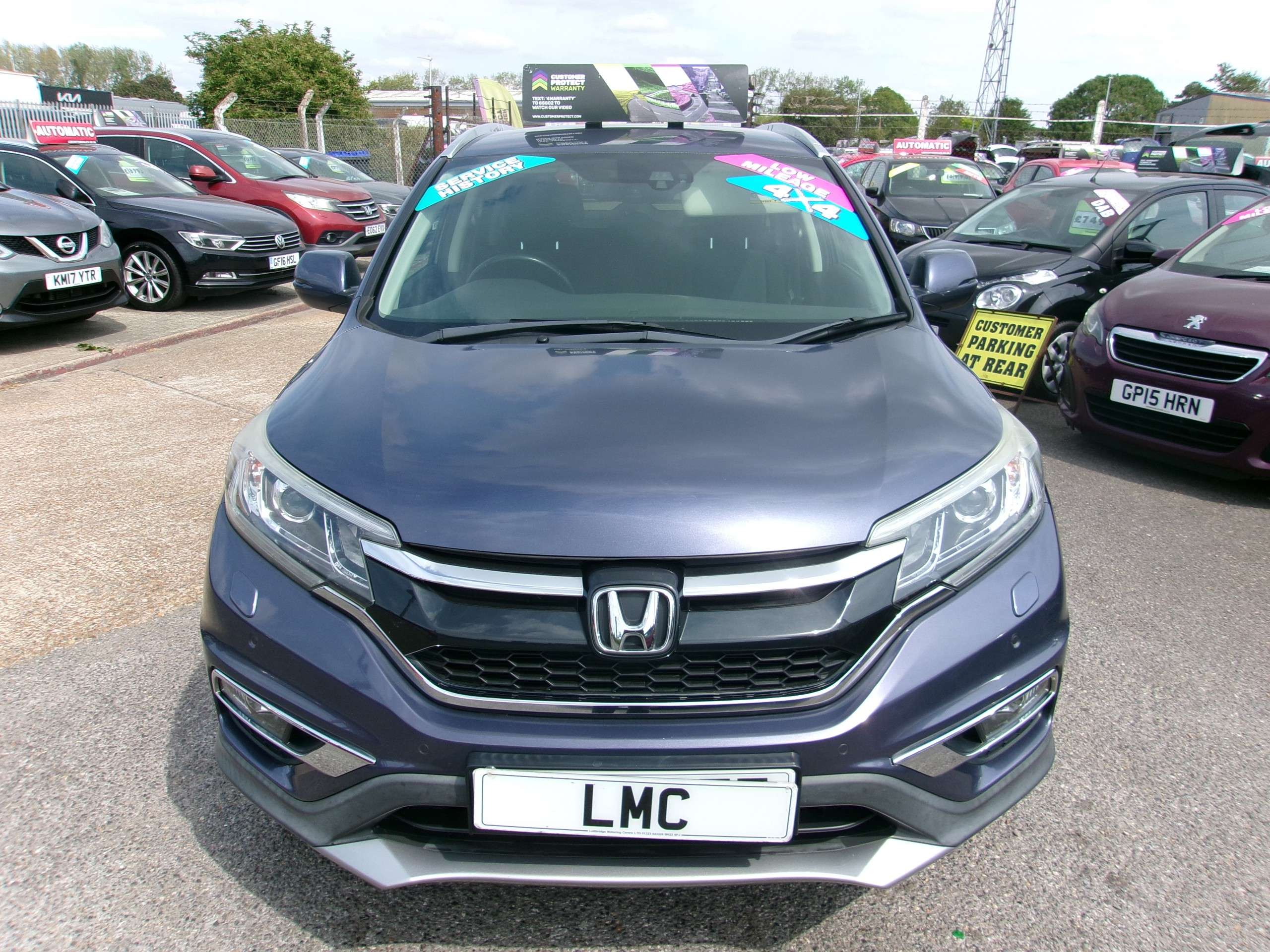 A 2017 HONDA CR-V 2.0 i-VTEC SR SUV 5dr Petrol Manual 4WD Euro 6 (s/s) (155 ps) A 2017 HONDA CR-V 2.0 i-VTEC SR SUV 5dr Petrol Manual 4WD Euro 6 (s/s) (155 ps)