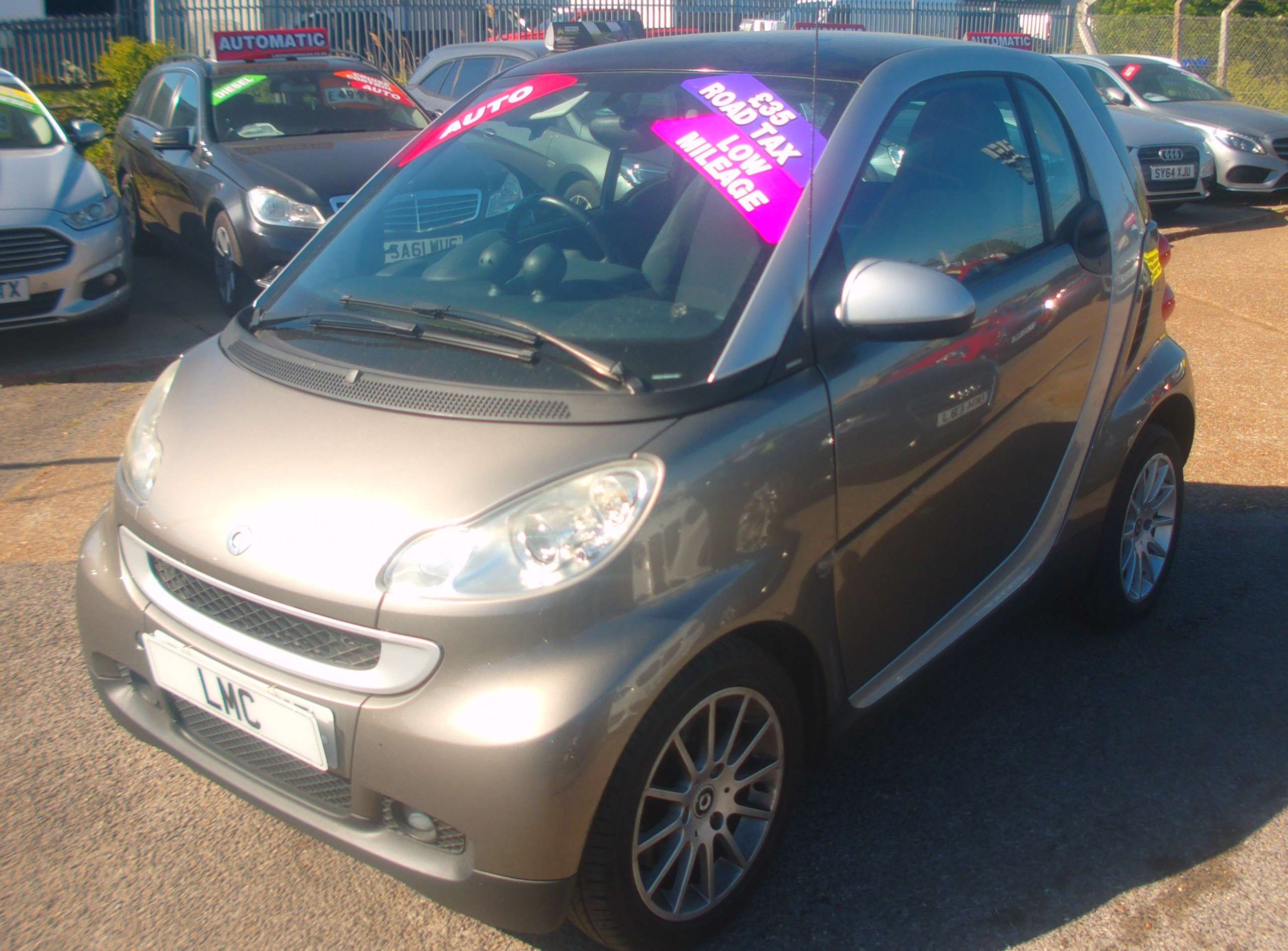 A 2010 SMART FORTWO 1.0 Passion Coupe 2dr Petrol SoftTouch (84 bhp) A 2010 SMART FORTWO 1.0 Passion Coupe 2dr Petrol SoftTouch (84 bhp)