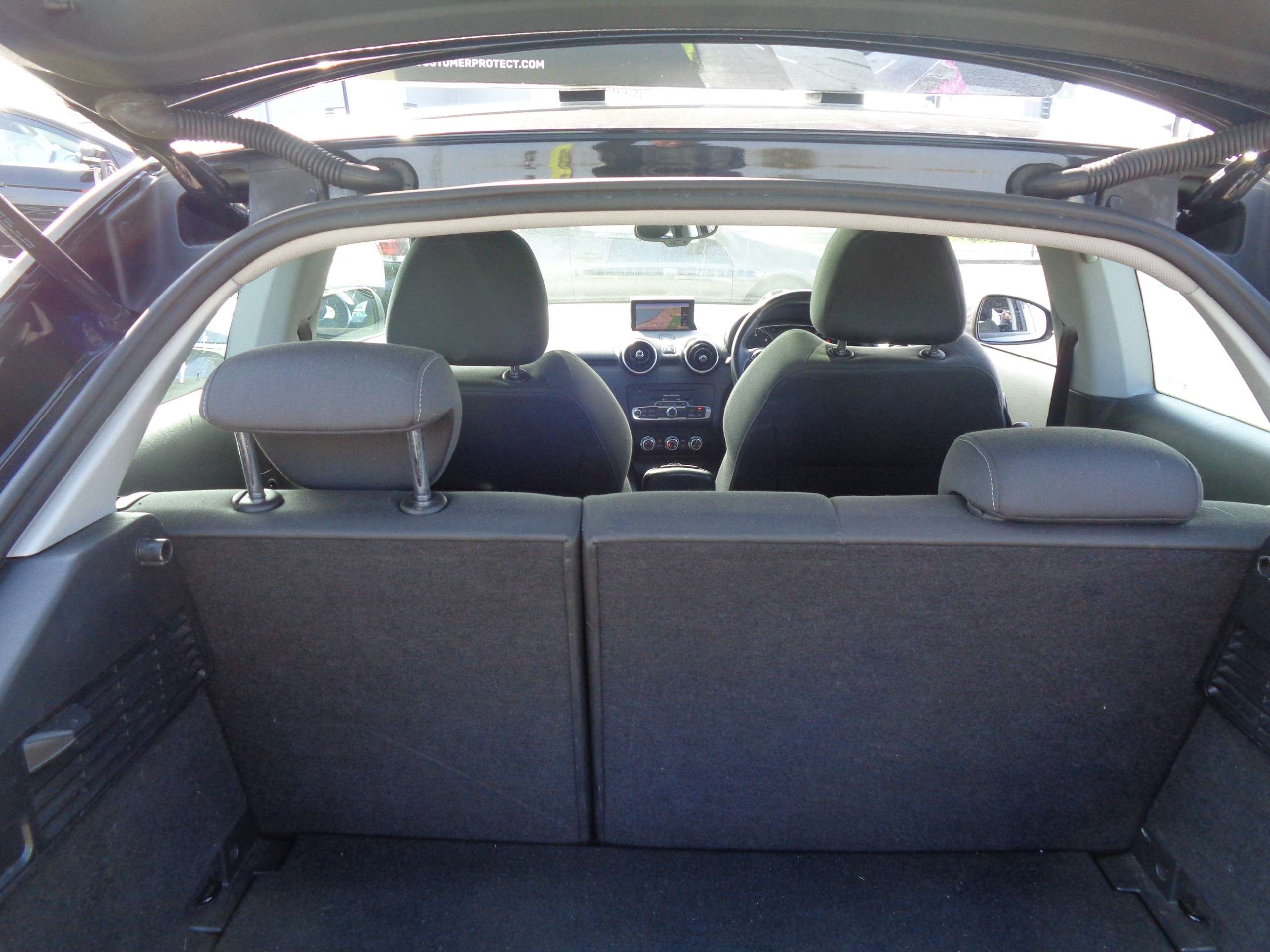 2011 AUDI A1 2011 AUDI A1