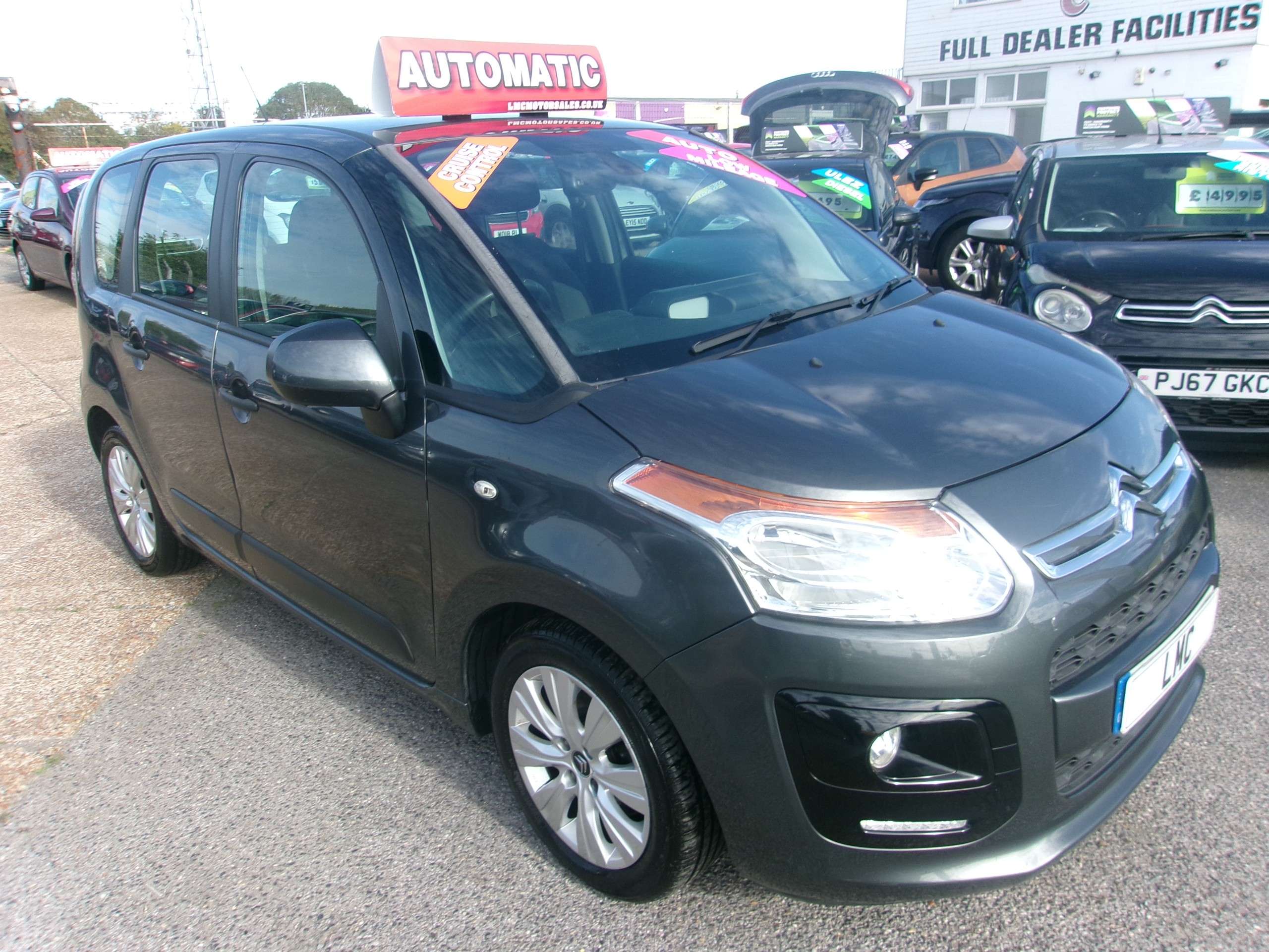 A 2014 CITROEN C3 PICASSO Automatic 1.6 VTi VTR+ MPV 5dr Petrol ETG6 (120 ps) A 2014 CITROEN C3 PICASSO Automatic 1.6 VTi VTR+ MPV 5dr Petrol ETG6 (120 ps)