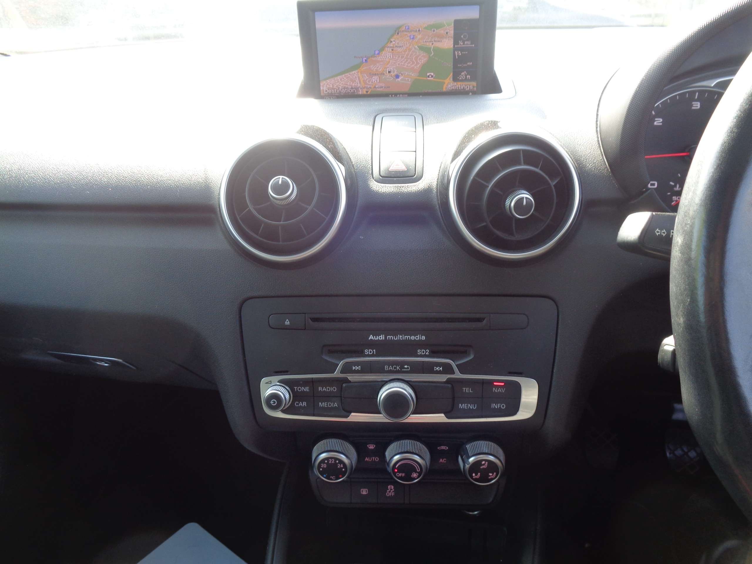 2011 AUDI A1 2011 AUDI A1