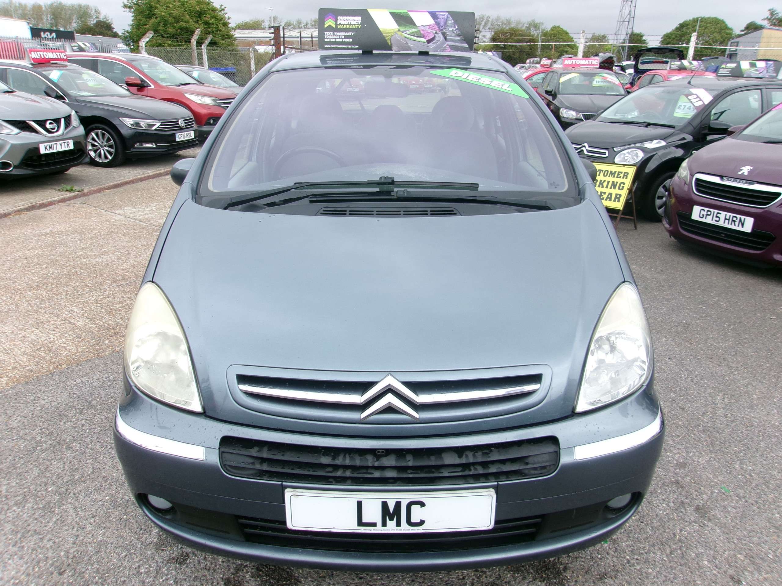 A 2006 CITROEN XSARA PICASSO 1.6 HDi Desire MPV 5dr Diesel Manual (135 g/km, 92 bhp) A 2006 CITROEN XSARA PICASSO 1.6 HDi Desire MPV 5dr Diesel Manual (135 g/km, 92 bhp)