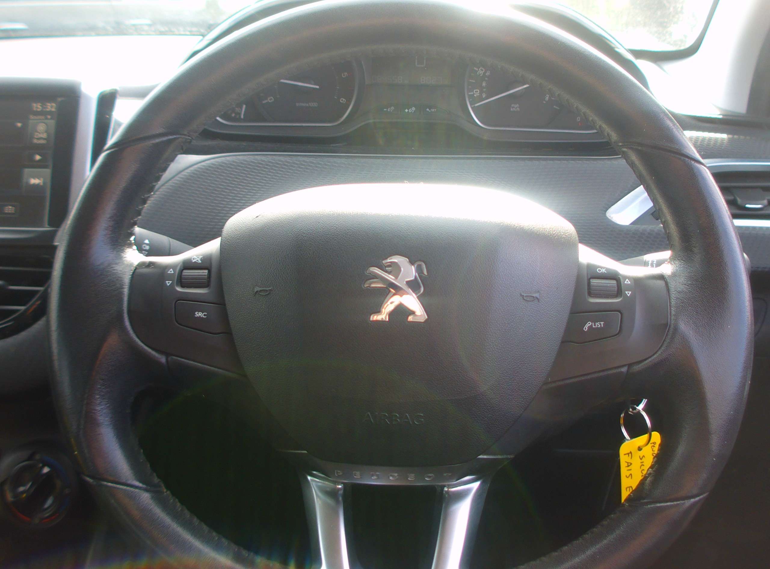 2015 PEUGEOT 208 2015 PEUGEOT 208