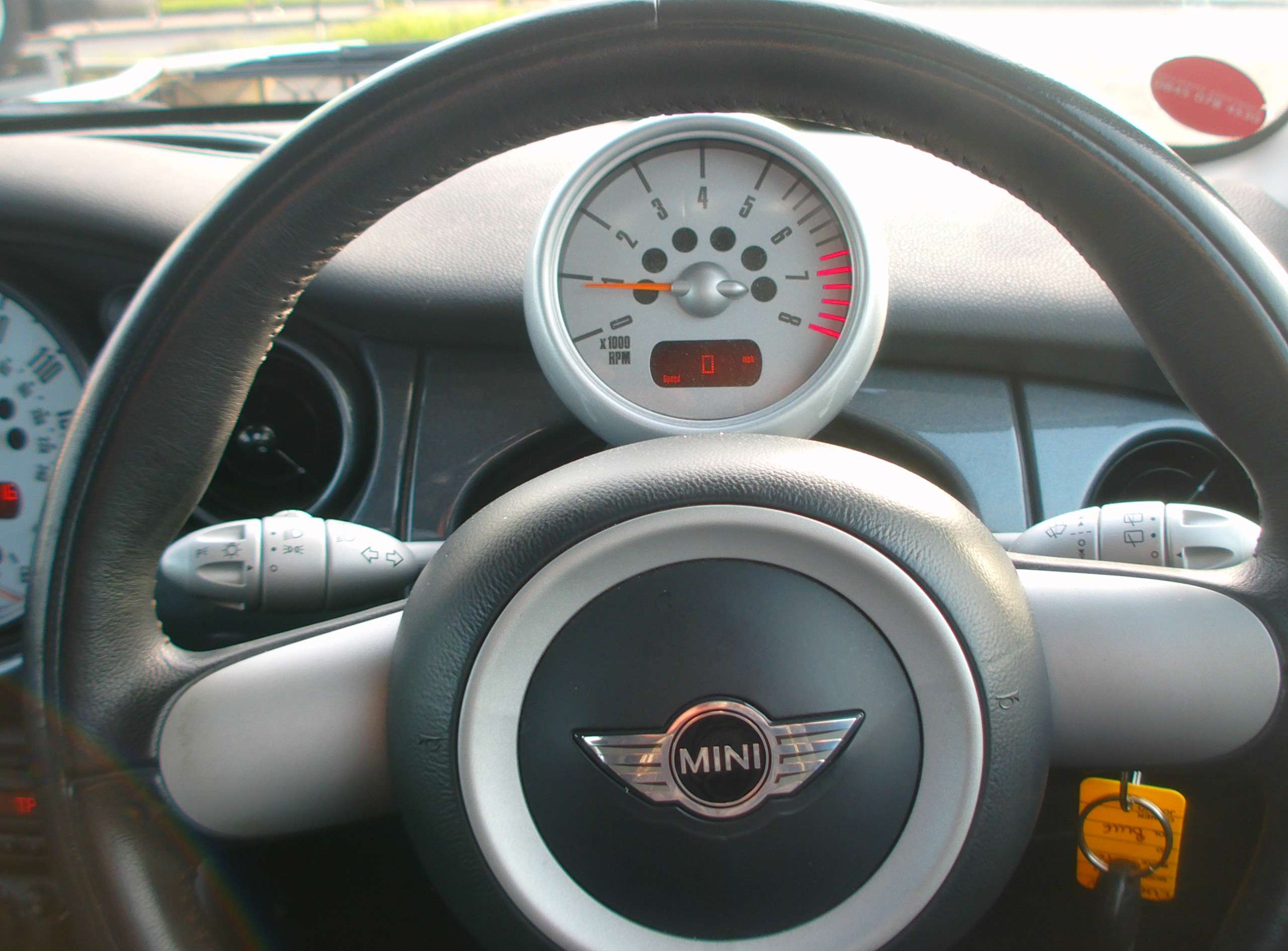 2004 MINI HATCH 2004 MINI HATCH