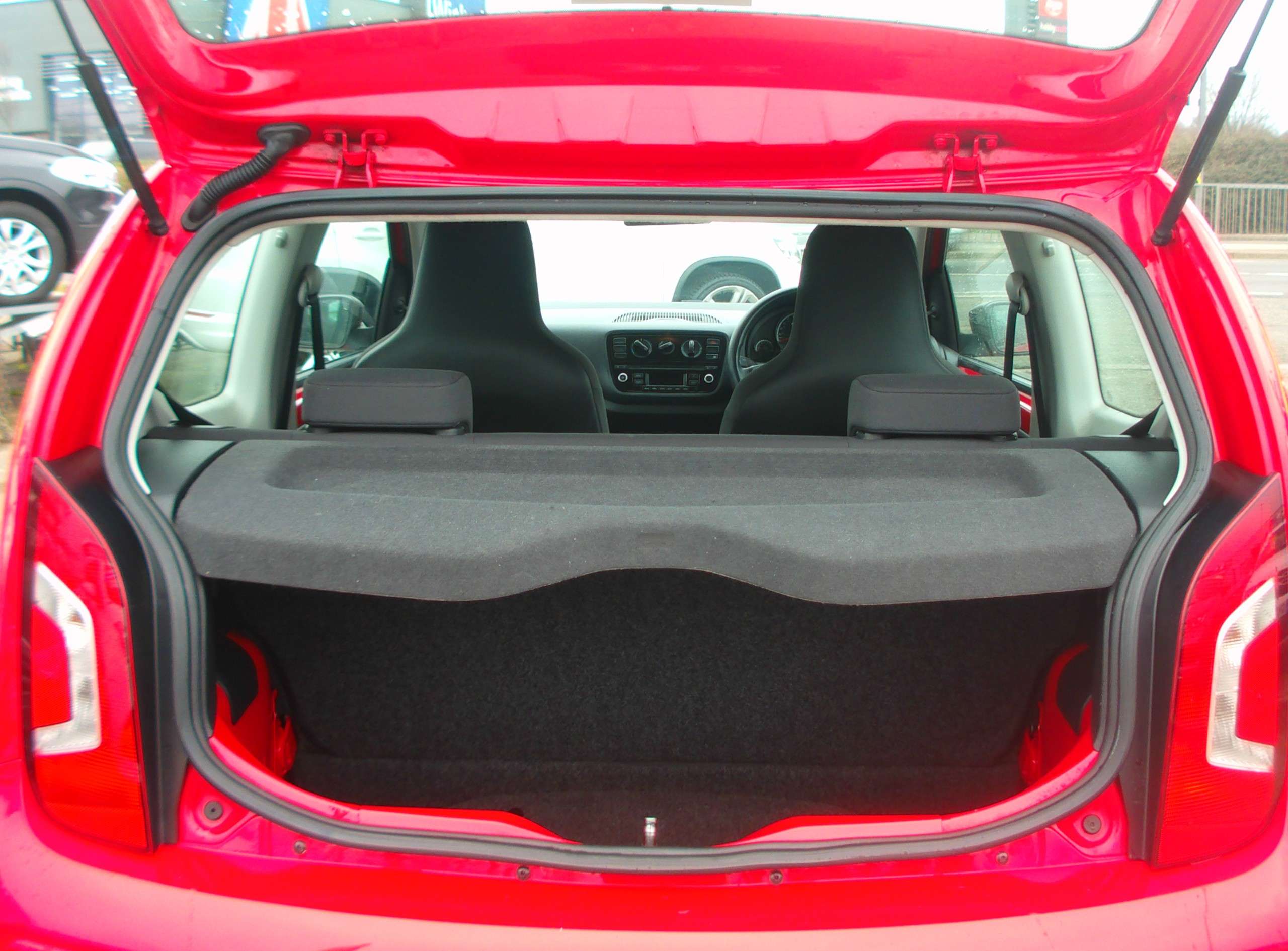 2014 VOLKSWAGEN UP! 2014 VOLKSWAGEN UP!