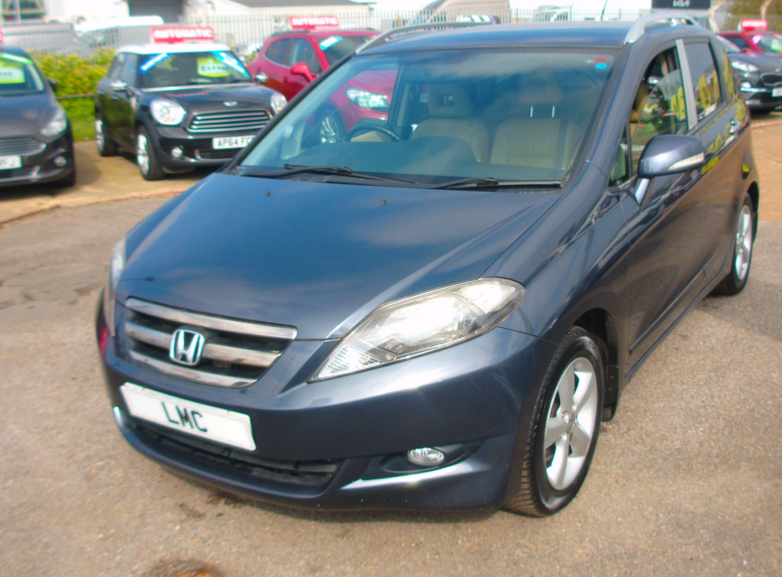 A 2010 HONDA FR-V 2.2 i-CDTi EX 6 SEAT MPV 5dr Diesel Manual (167 g/km, 138 bhp) A 2010 HONDA FR-V 2.2 i-CDTi EX 6 SEAT MPV 5dr Diesel Manual (167 g/km, 138 bhp)