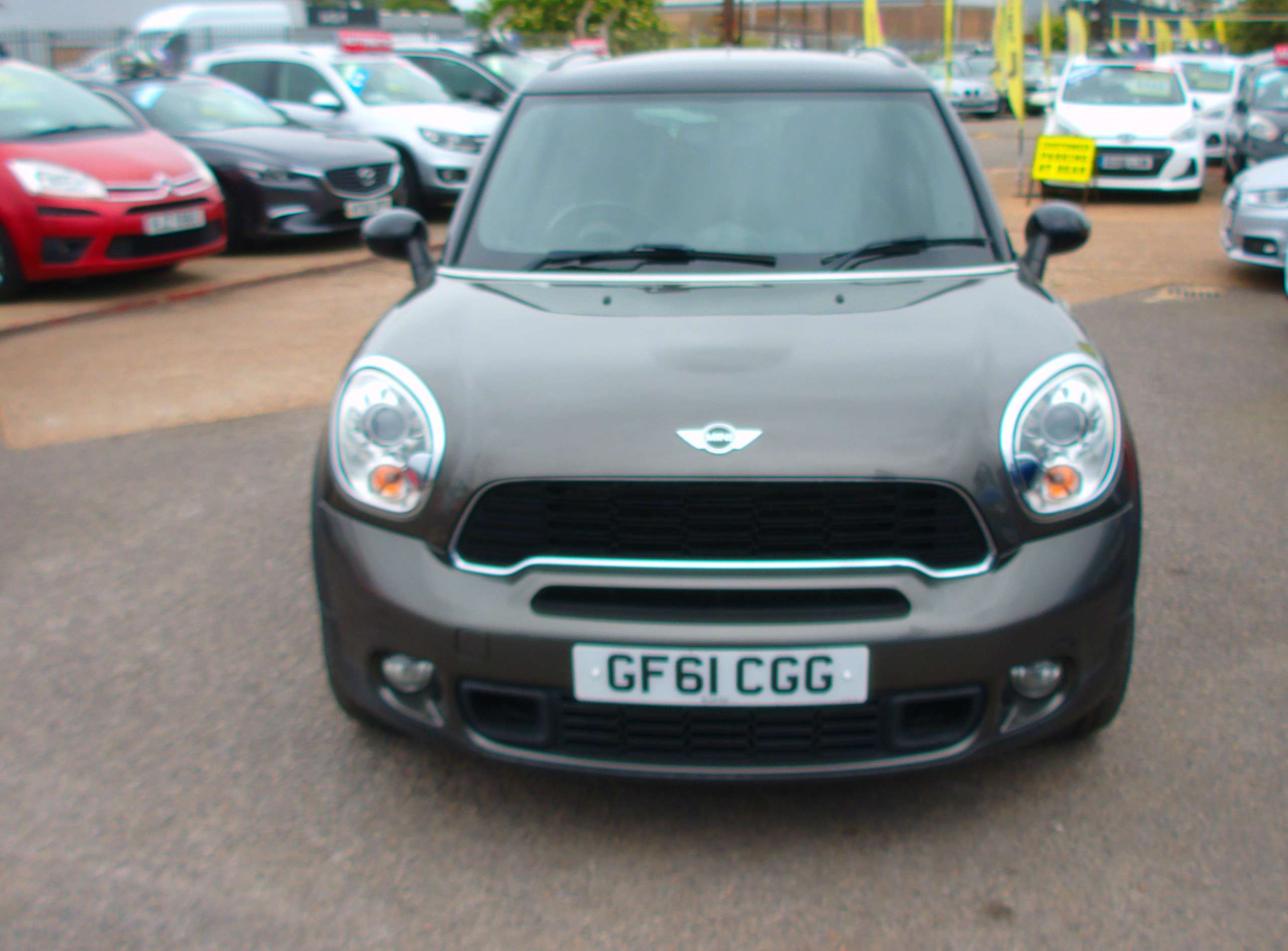 A 2011 MINI COUNTRYMAN 1.6 COOPER S ALL4 5-Door A 2011 MINI COUNTRYMAN 1.6 COOPER S ALL4 5-Door