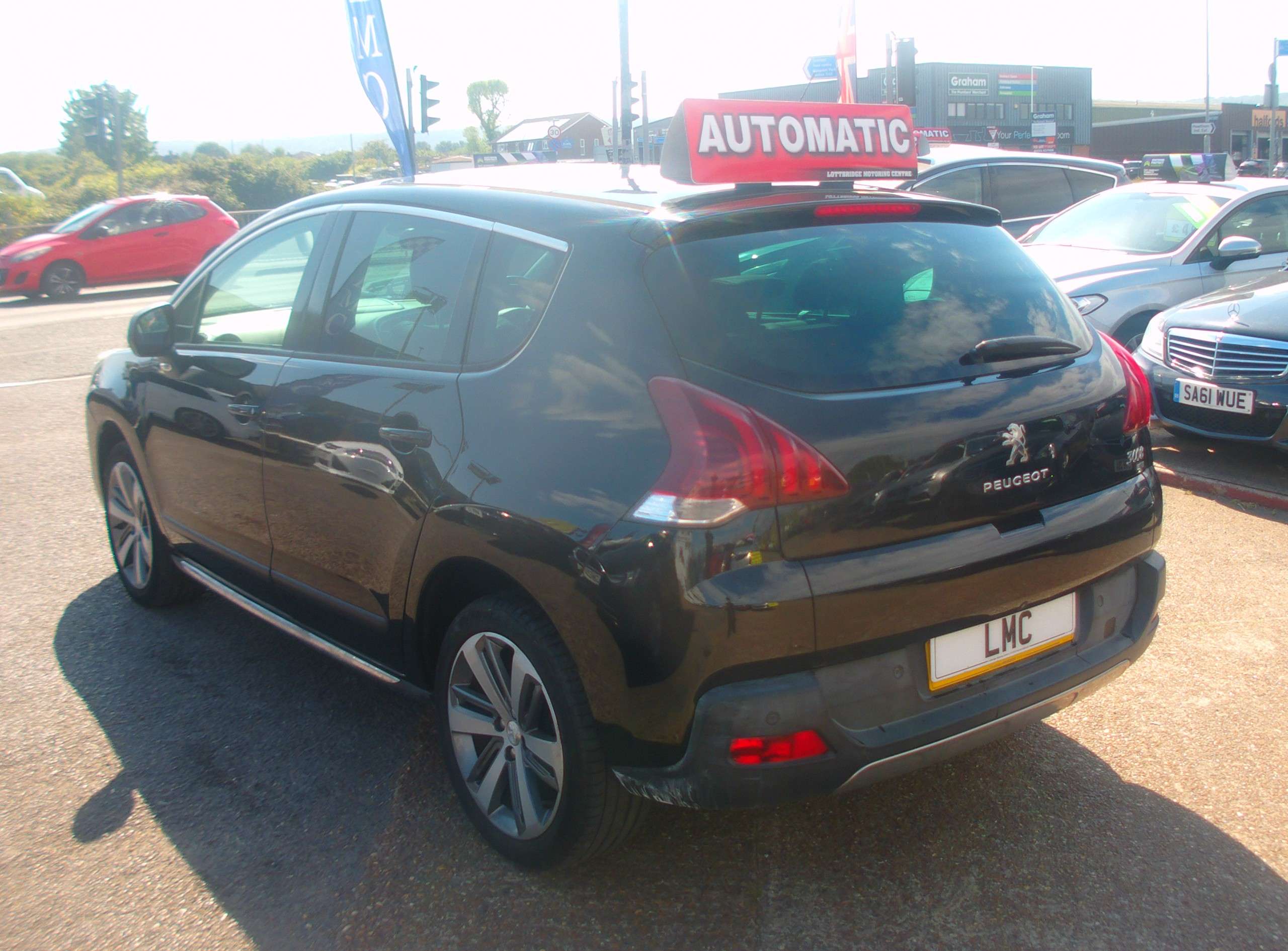 A 2014 PEUGEOT 3008 1.6 e-HDi Allure SUV 5dr Diesel EGC (s/s) A 2014 PEUGEOT 3008 1.6 e-HDi Allure SUV 5dr Diesel EGC (s/s)