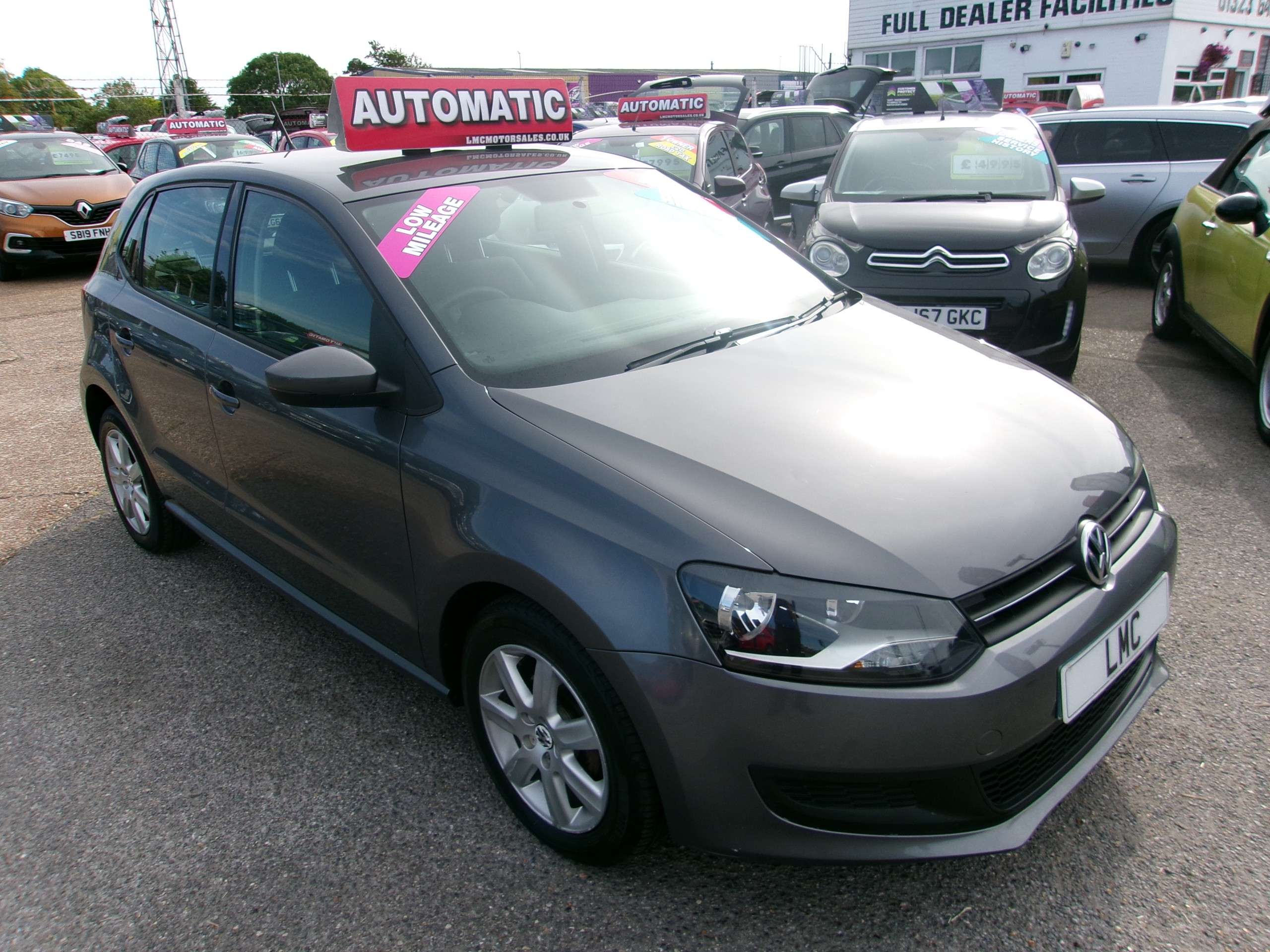 A 2009 VOLKSWAGEN POLO 1.4 SE Hatchback 5dr Petrol DSG Euro 5 (85 ps) A 2009 VOLKSWAGEN POLO 1.4 SE Hatchback 5dr Petrol DSG Euro 5 (85 ps)