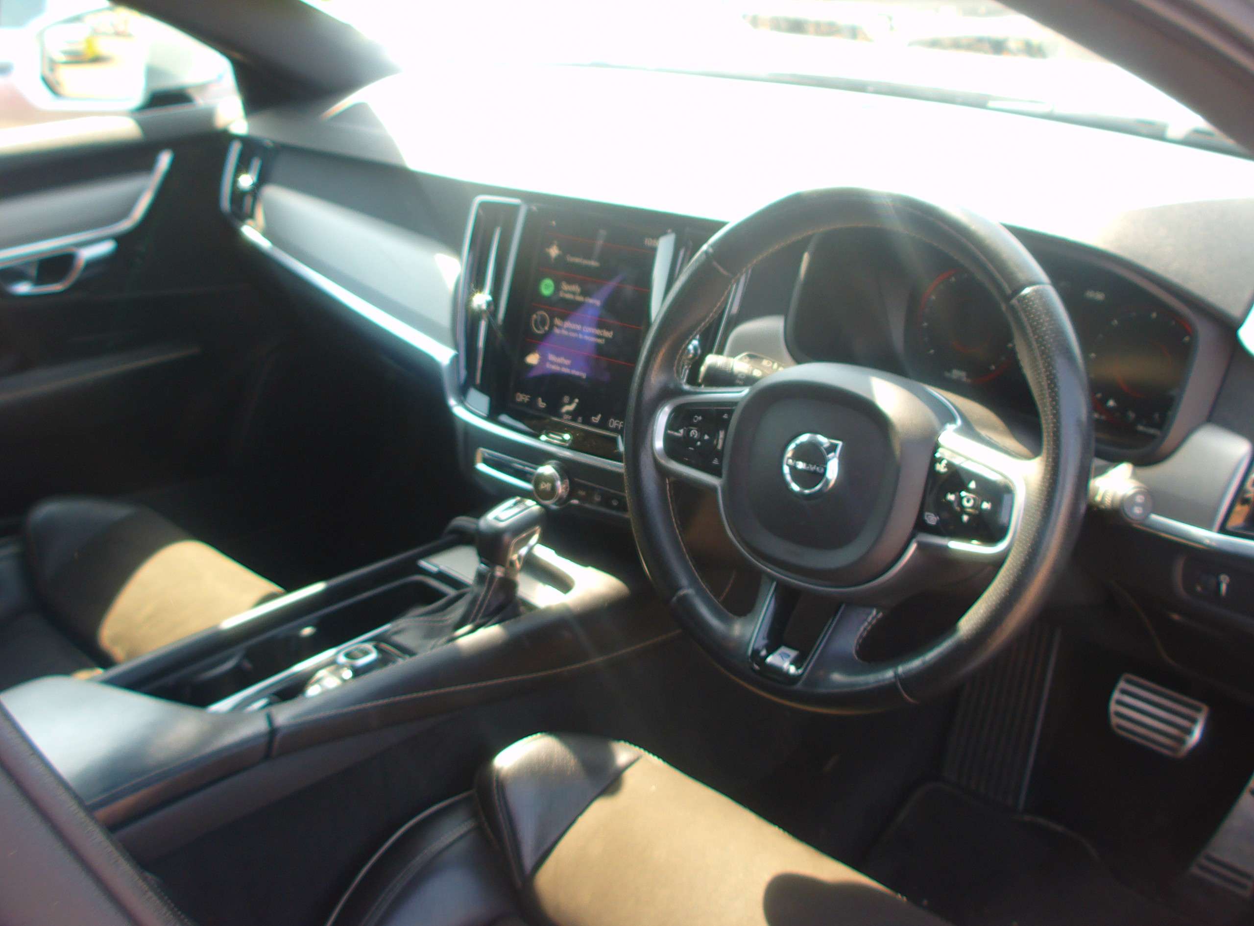 2017 VOLVO V90 2017 VOLVO V90