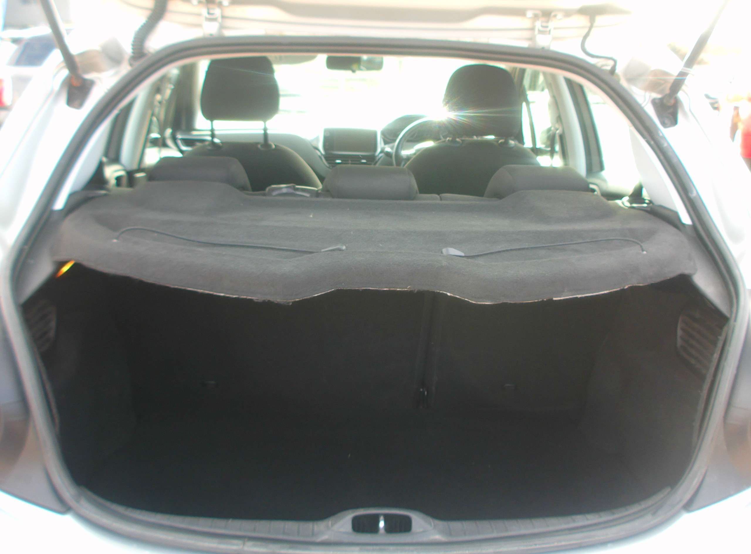 2015 PEUGEOT 208 2015 PEUGEOT 208
