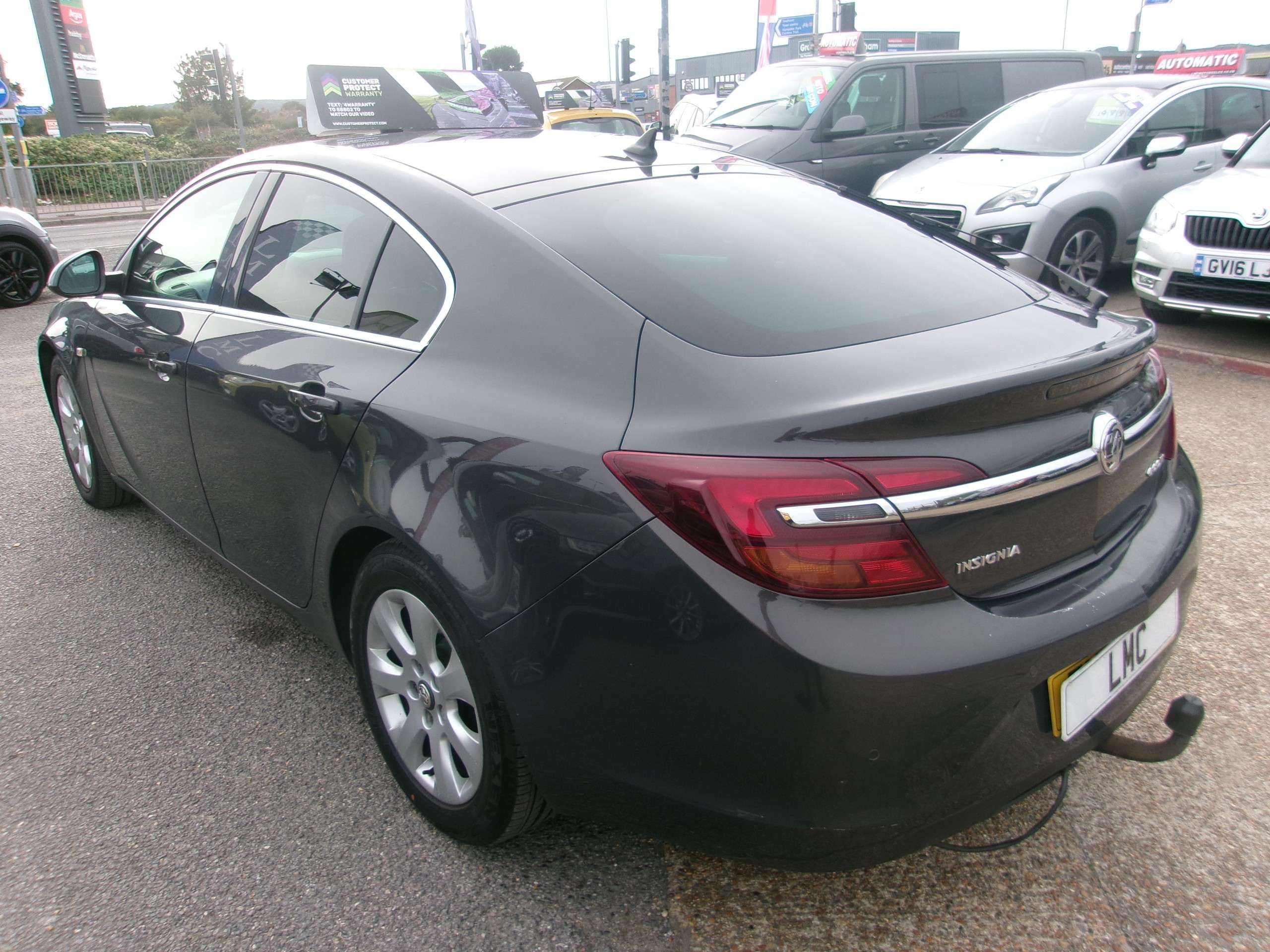 A 2014 VAUXHALL INSIGNIA 2.0 CDTi ecoFLEX Tech Line Hatchback 5dr Diesel Manual Euro 5 (s/s) (140 ps) A 2014 VAUXHALL INSIGNIA 2.0 CDTi ecoFLEX Tech Line Hatchback 5dr Diesel Manual Euro 5 (s/s) (140 ps)