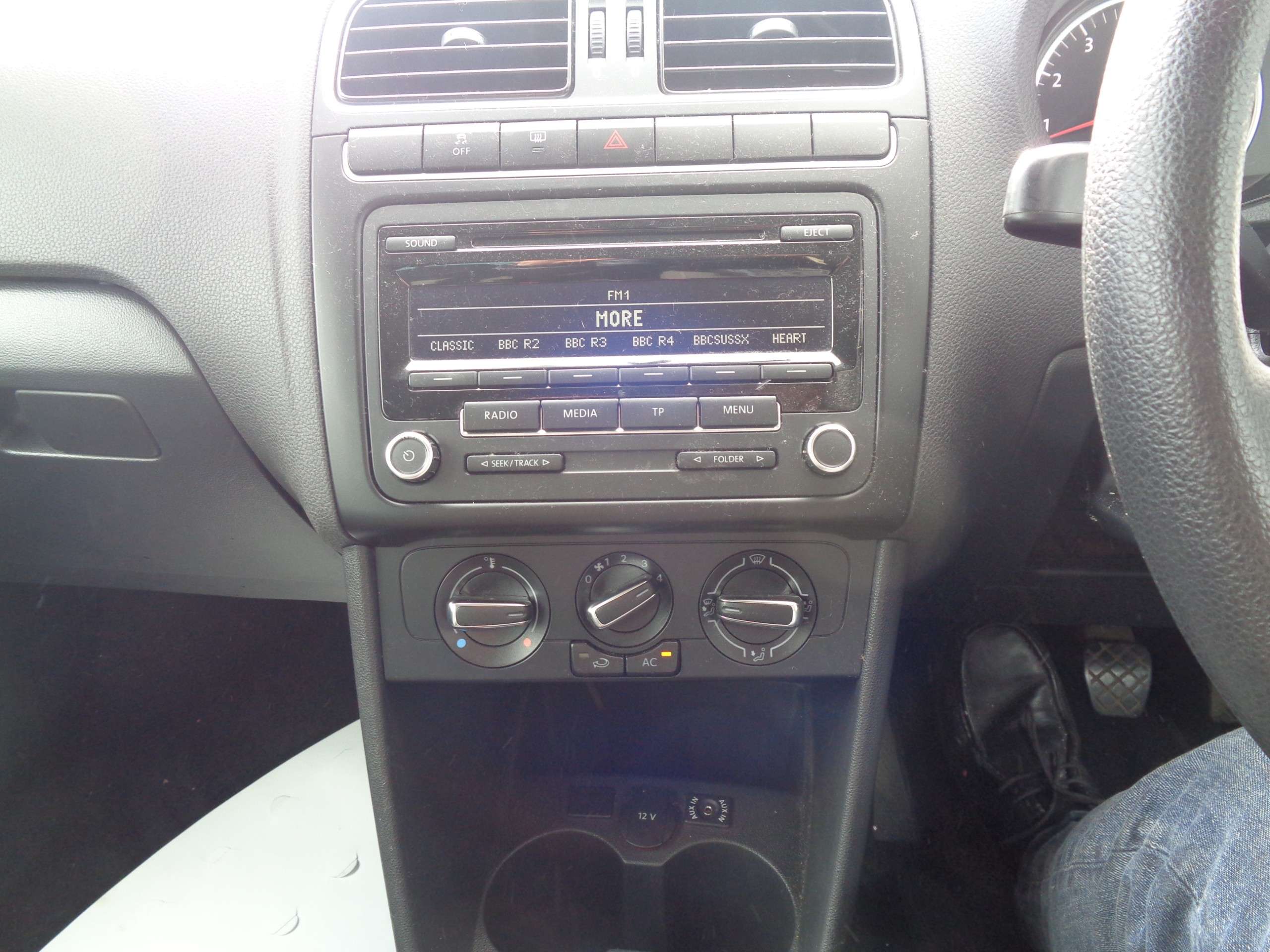 2011 VOLKSWAGEN POLO 2011 VOLKSWAGEN POLO