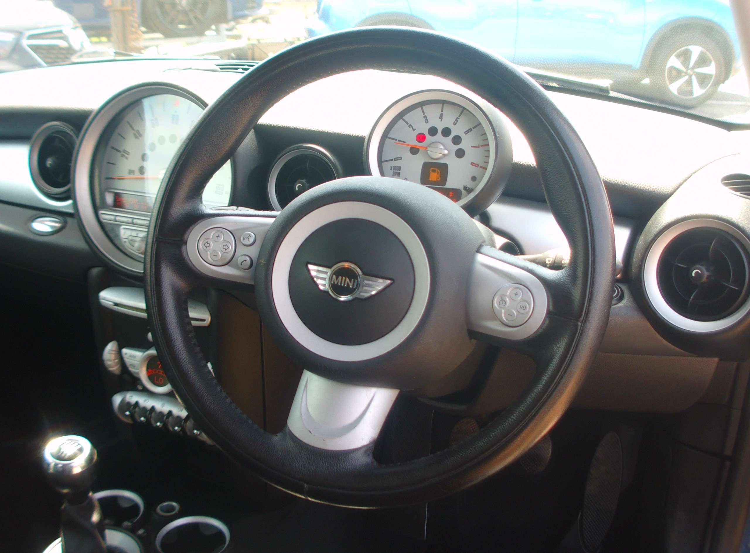 2009 MINI HATCH 2009 MINI HATCH