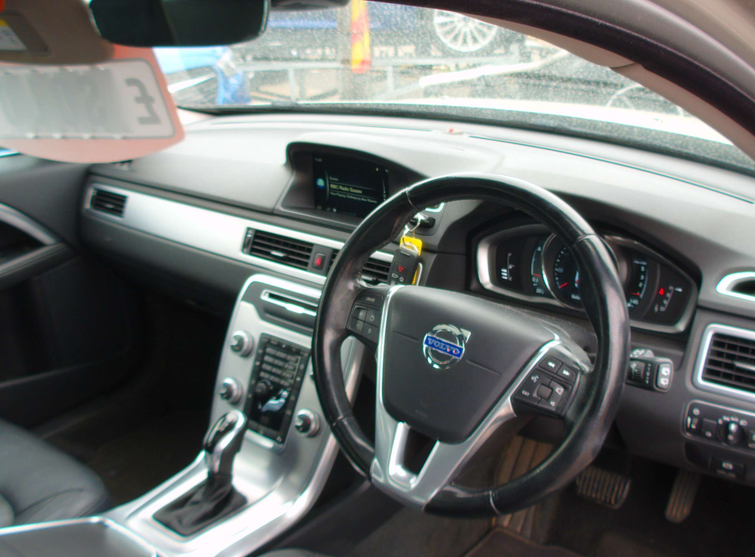 2014 VOLVO V70 2014 VOLVO V70