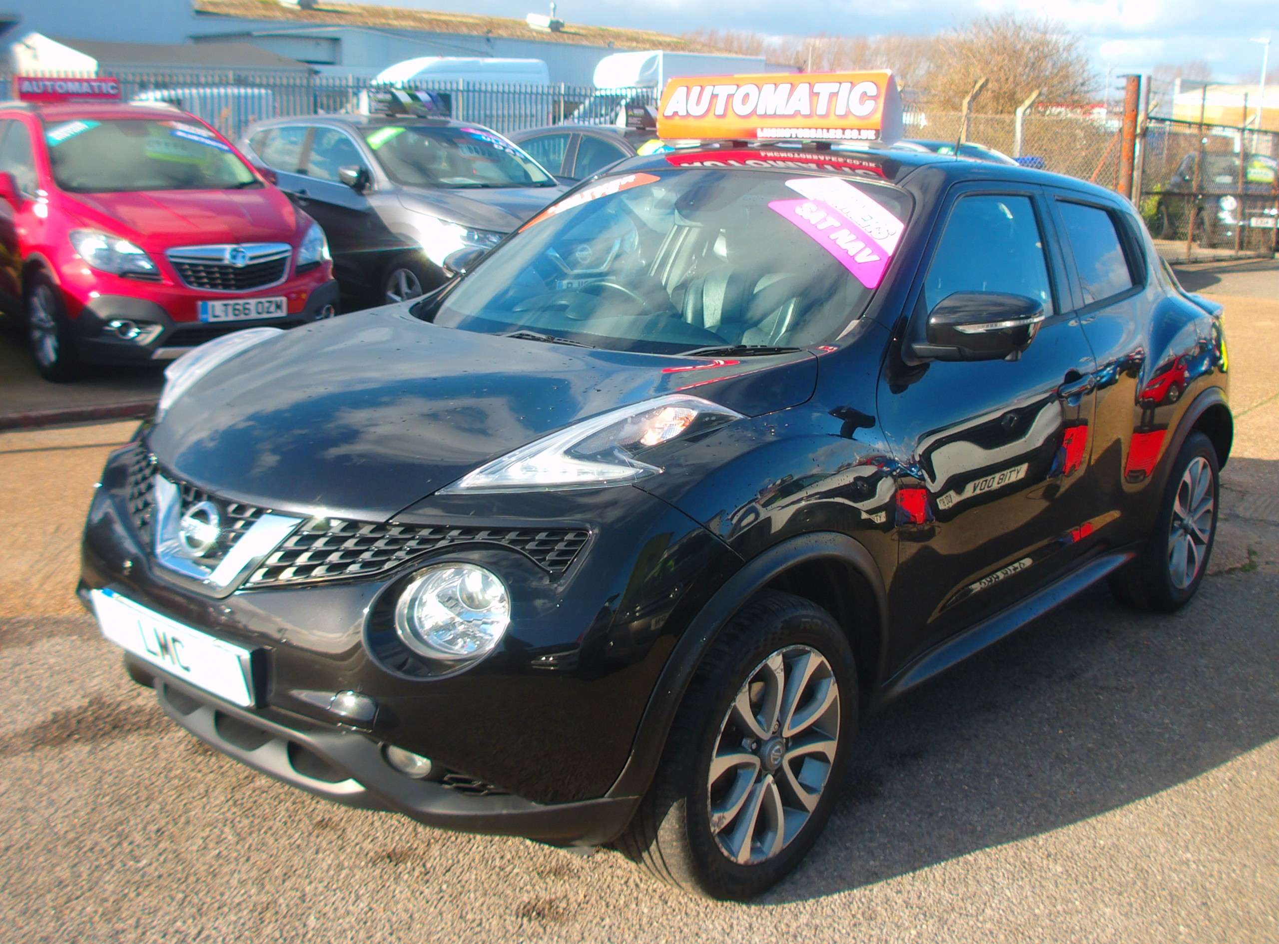 A 2016 NISSAN JUKE 1.6 Tekna SUV 5dr Petrol XTRON Euro 6 A 2016 NISSAN JUKE 1.6 Tekna SUV 5dr Petrol XTRON Euro 6