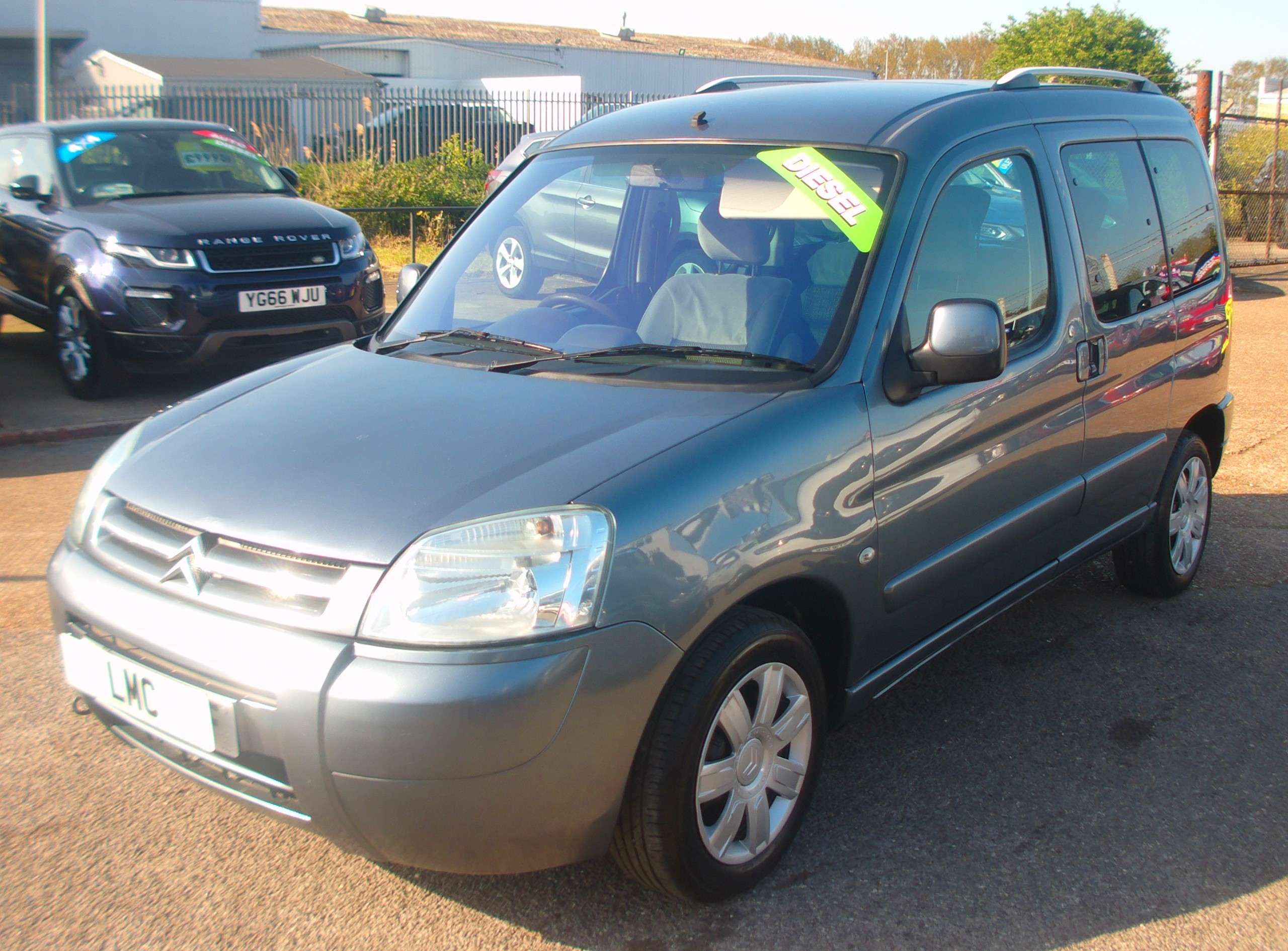 A 2006 CITROEN BERLINGO 1.6 TD XTR MPV 5dr Diesel Manual (89 bhp) A 2006 CITROEN BERLINGO 1.6 TD XTR MPV 5dr Diesel Manual (89 bhp)