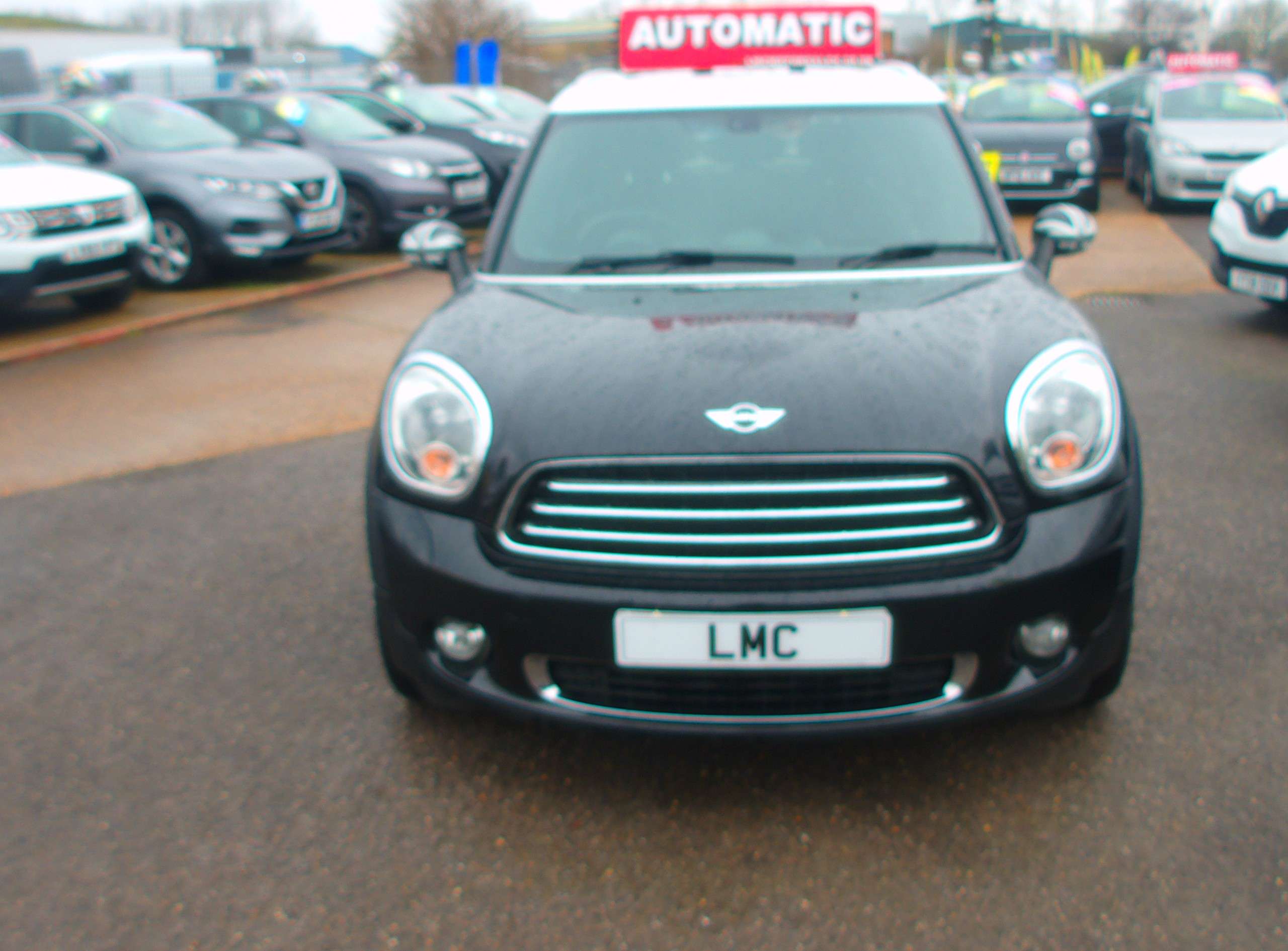 A 2014 MINI COUNTRYMAN 1.6 Cooper SUV 5dr Petrol Auto ALL4 Euro 6 (122 ps) A 2014 MINI COUNTRYMAN 1.6 Cooper SUV 5dr Petrol Auto ALL4 Euro 6 (122 ps)