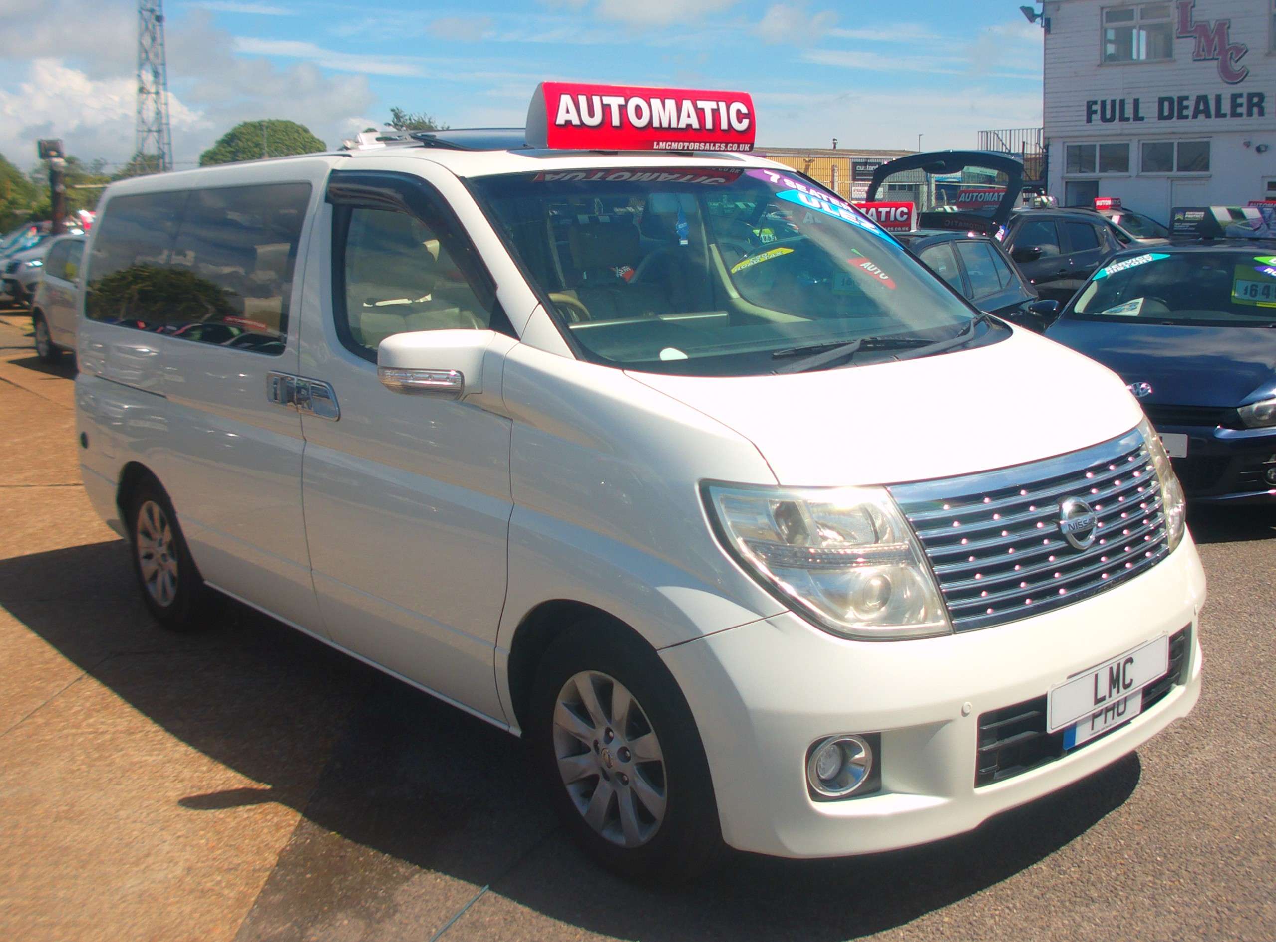 A 2006 NISSAN ELGRAND 3.5 AUTO 4WD A 2006 NISSAN ELGRAND 3.5 AUTO 4WD
