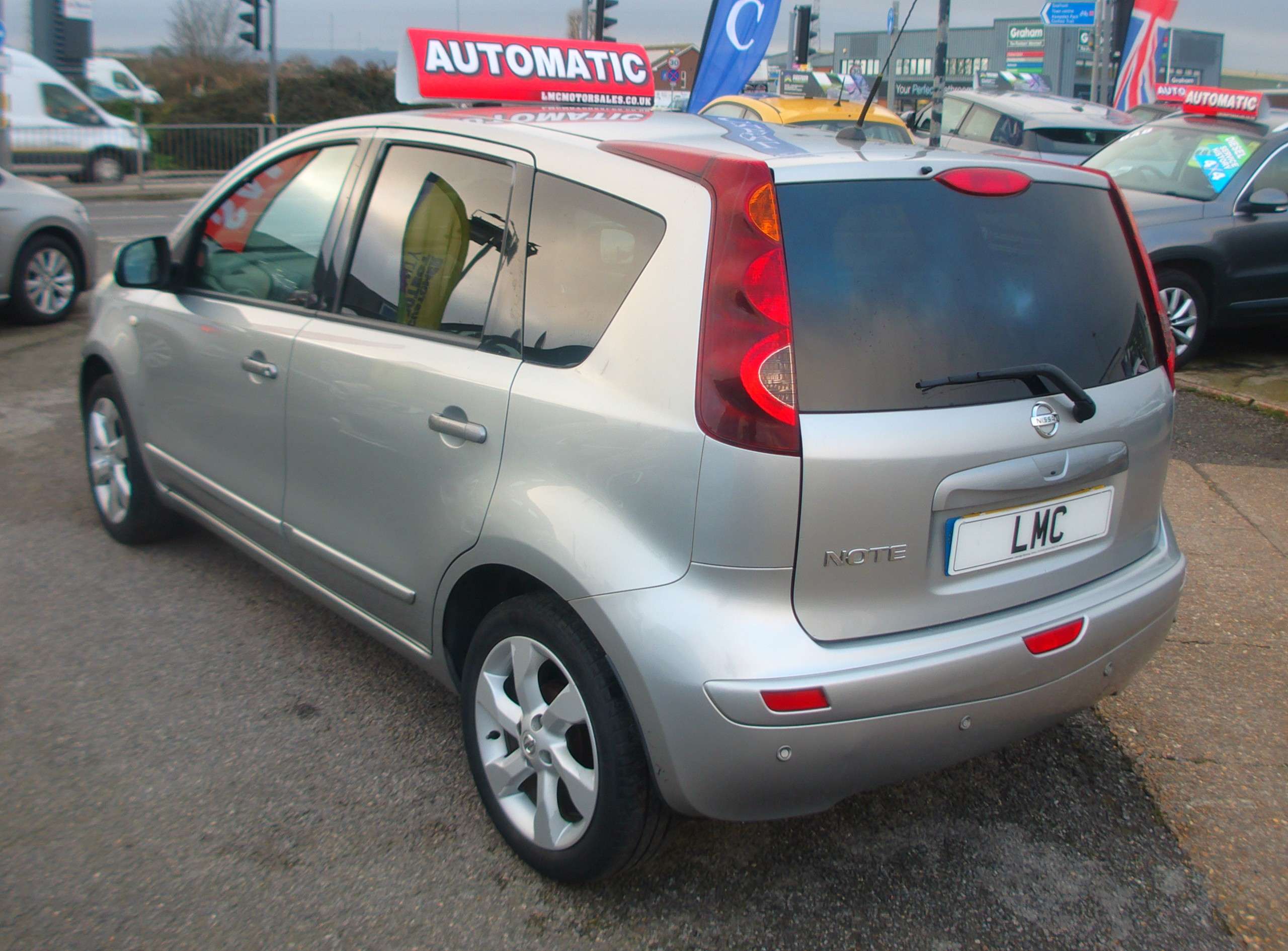 A 2011 NISSAN NOTE 1.6 16V Tekna Hatchback 5dr Petrol Auto Euro 5 (110 ps) A 2011 NISSAN NOTE 1.6 16V Tekna Hatchback 5dr Petrol Auto Euro 5 (110 ps)