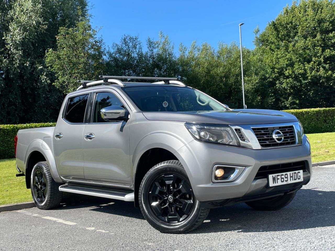 A 2019 NISSAN NAVARA 2.3 dCi Tekna Pickup Double Cab 4dr Diesel Auto 4WD Euro 6 (190 ps) CHOICE A 2019 NISSAN NAVARA 2.3 dCi Tekna Pickup Double Cab 4dr Diesel Auto 4WD Euro 6 (190 ps) CHOICE
