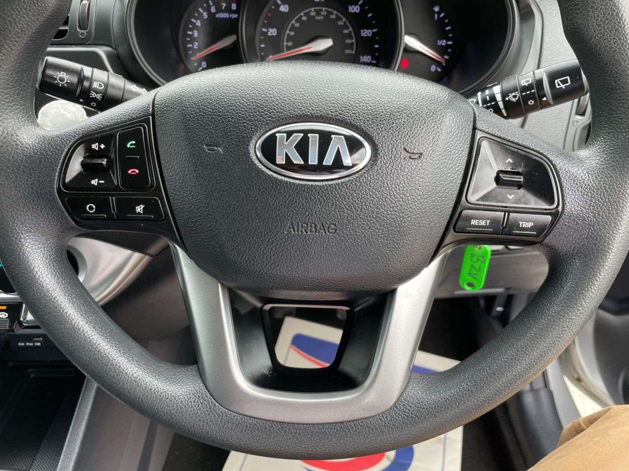 2013 KIA RIO 2013 KIA RIO