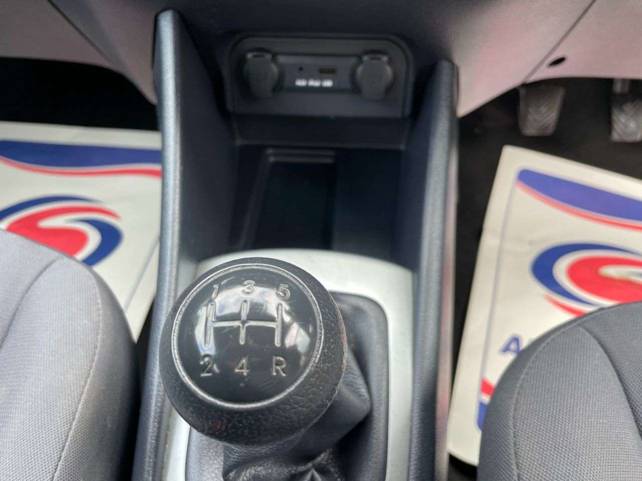 2013 KIA RIO 2013 KIA RIO